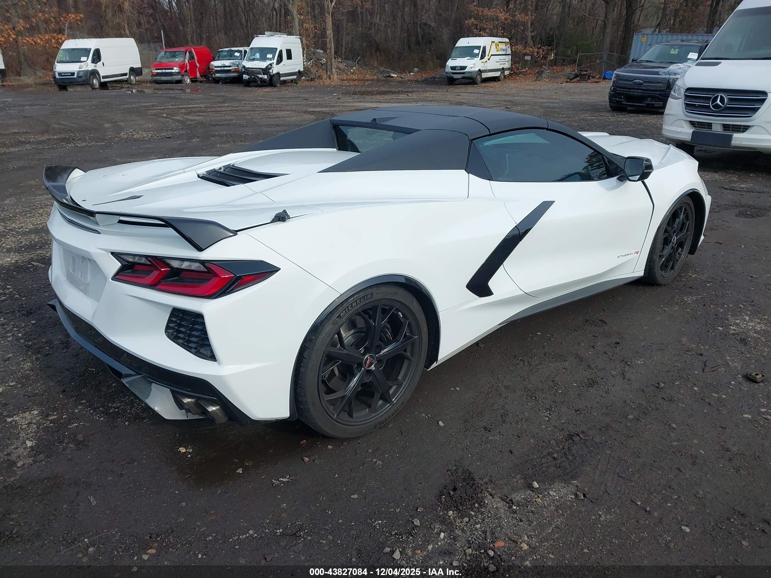CHEVROLET CORVETTE image 4