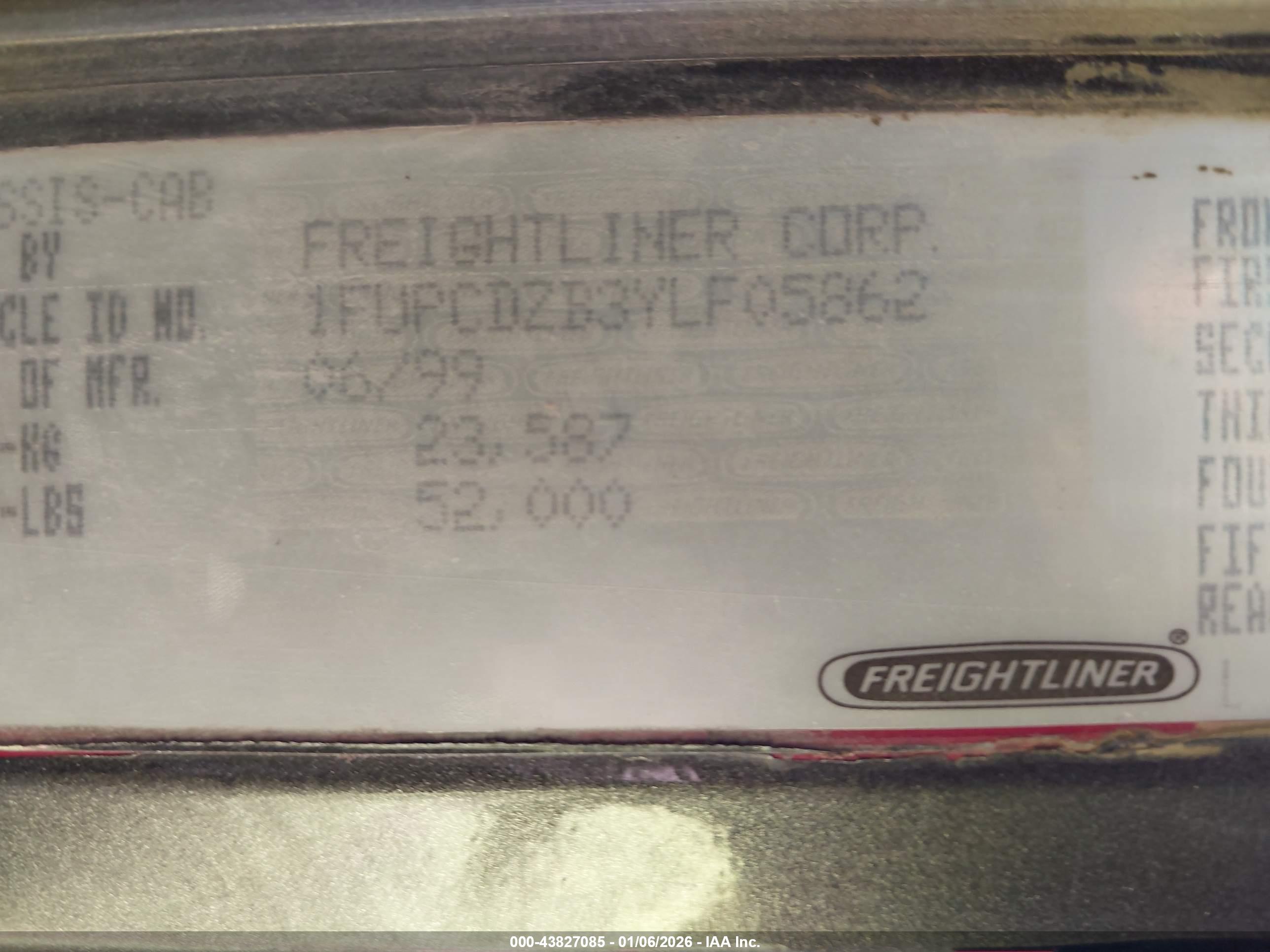 FREIGHTLINER CONVENTIONAL image 9