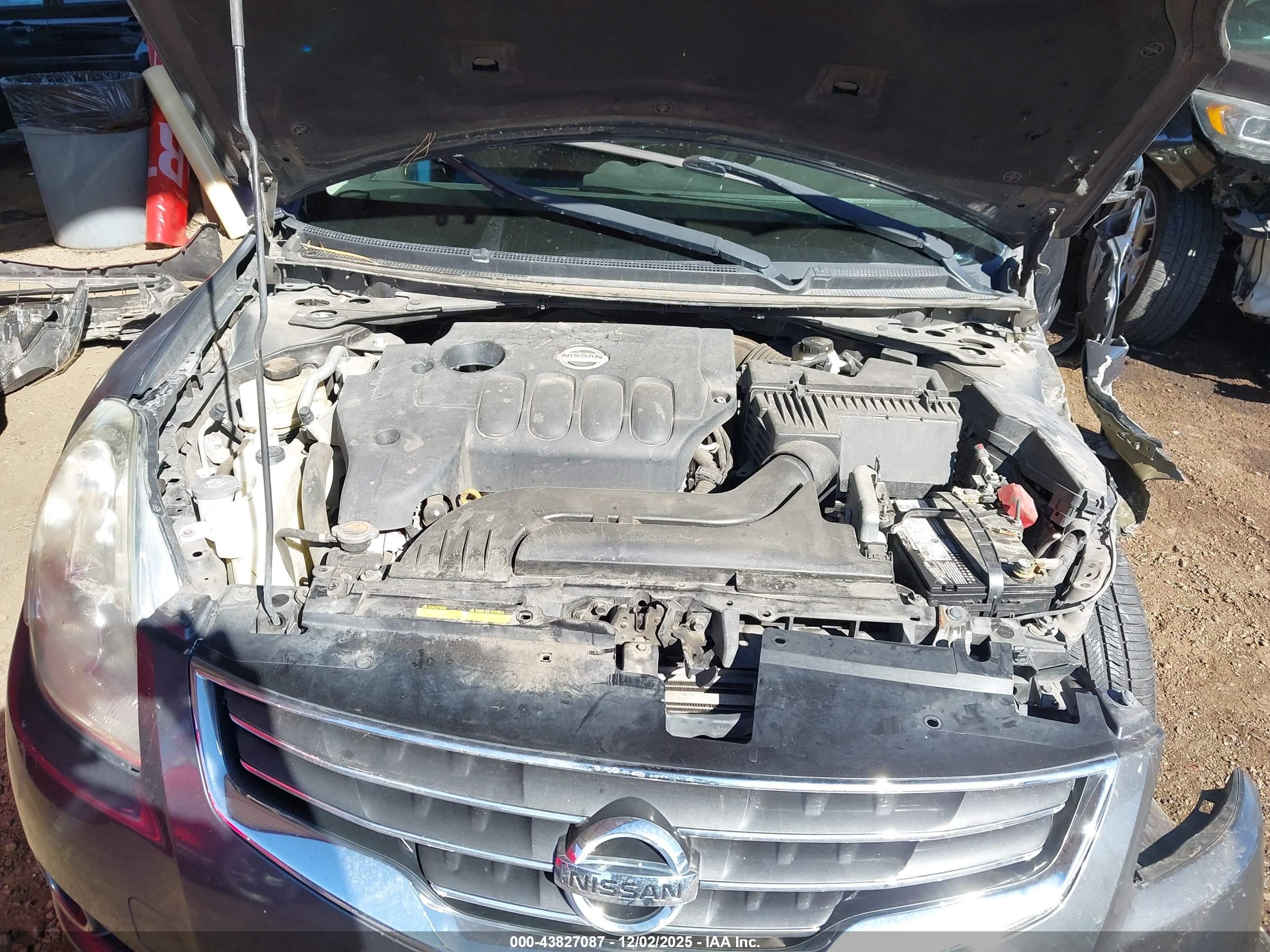 NISSAN ALTIMA image 10
