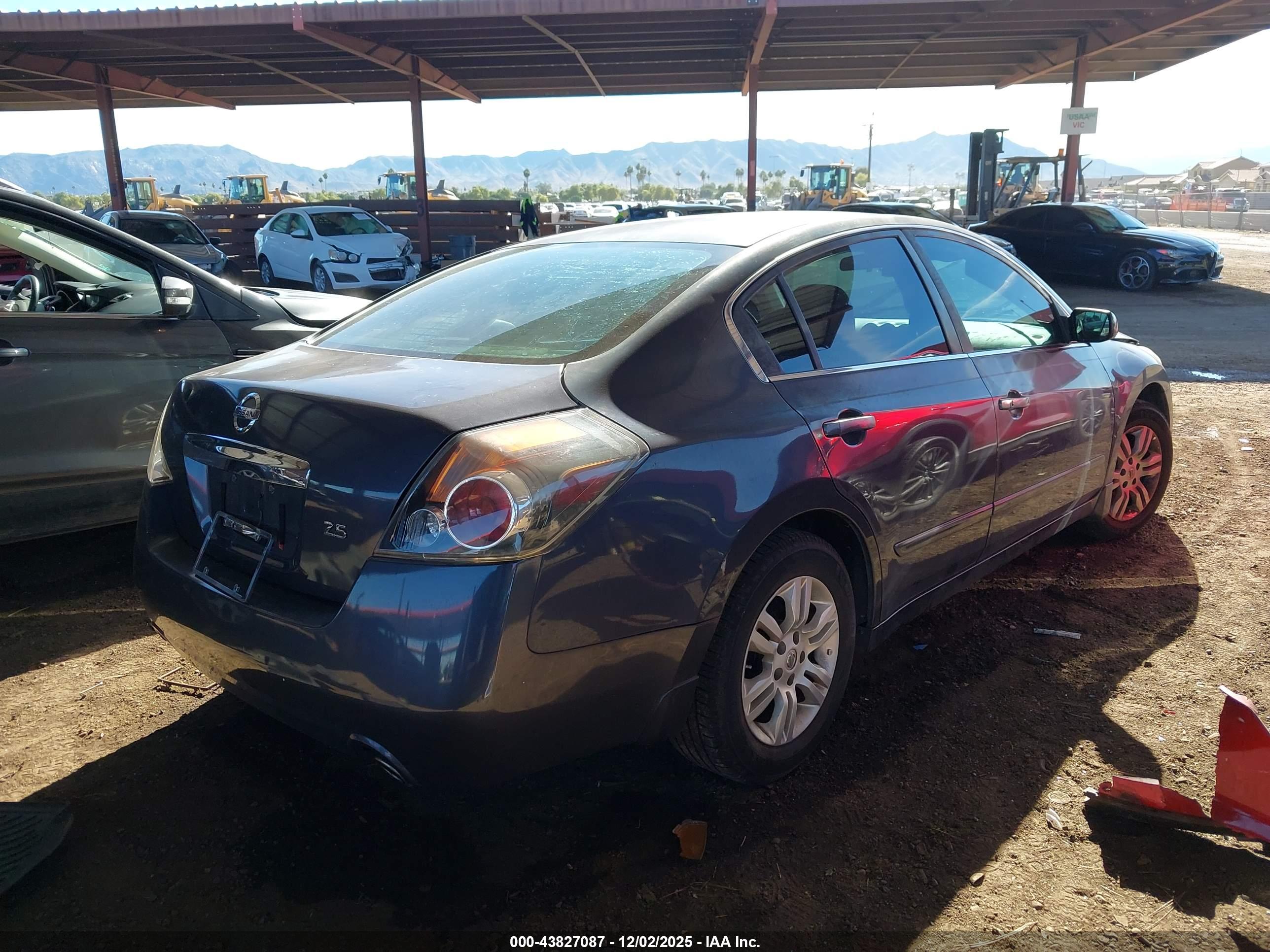 NISSAN ALTIMA image 4