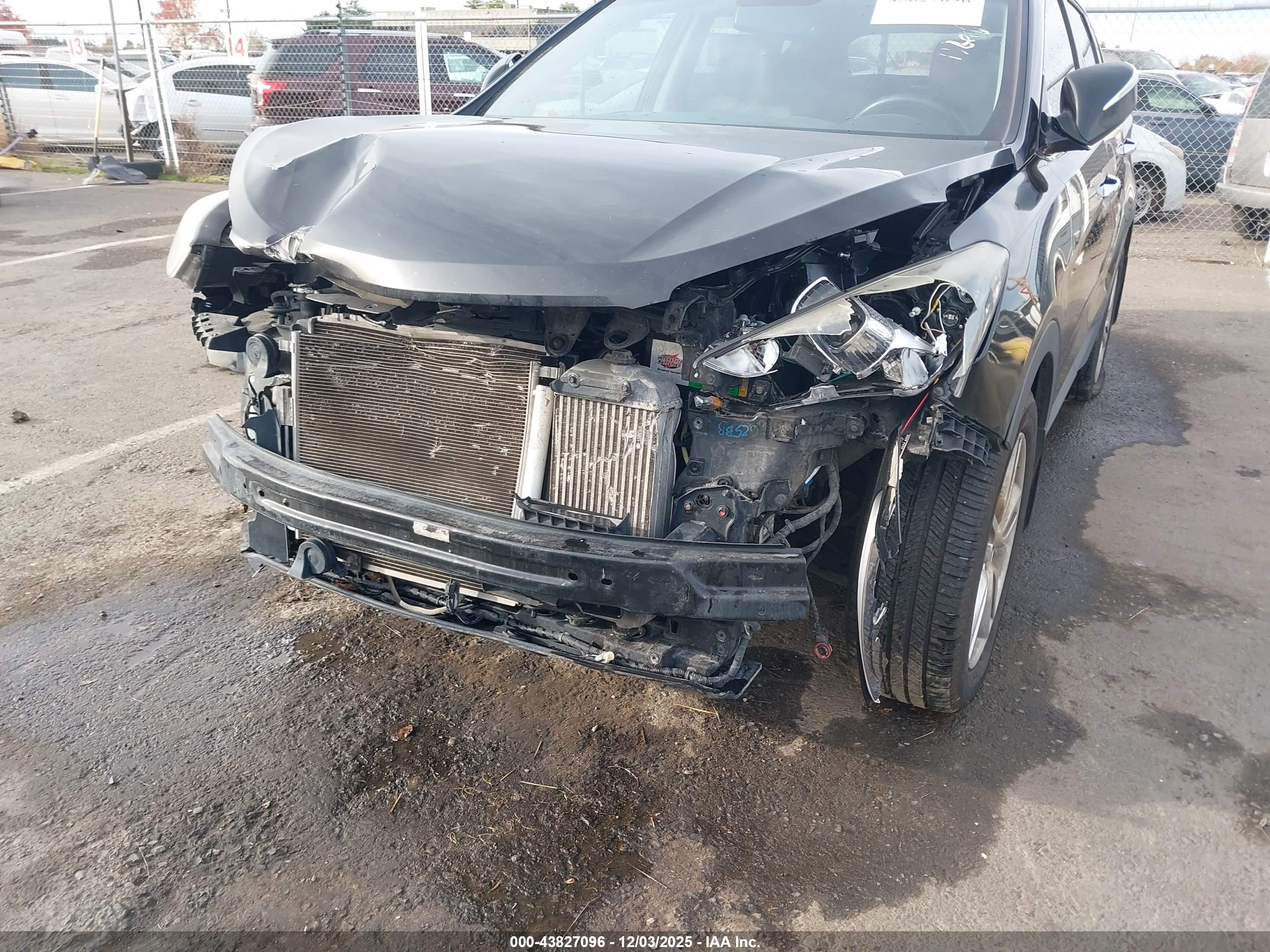 HYUNDAI SANTA image 6