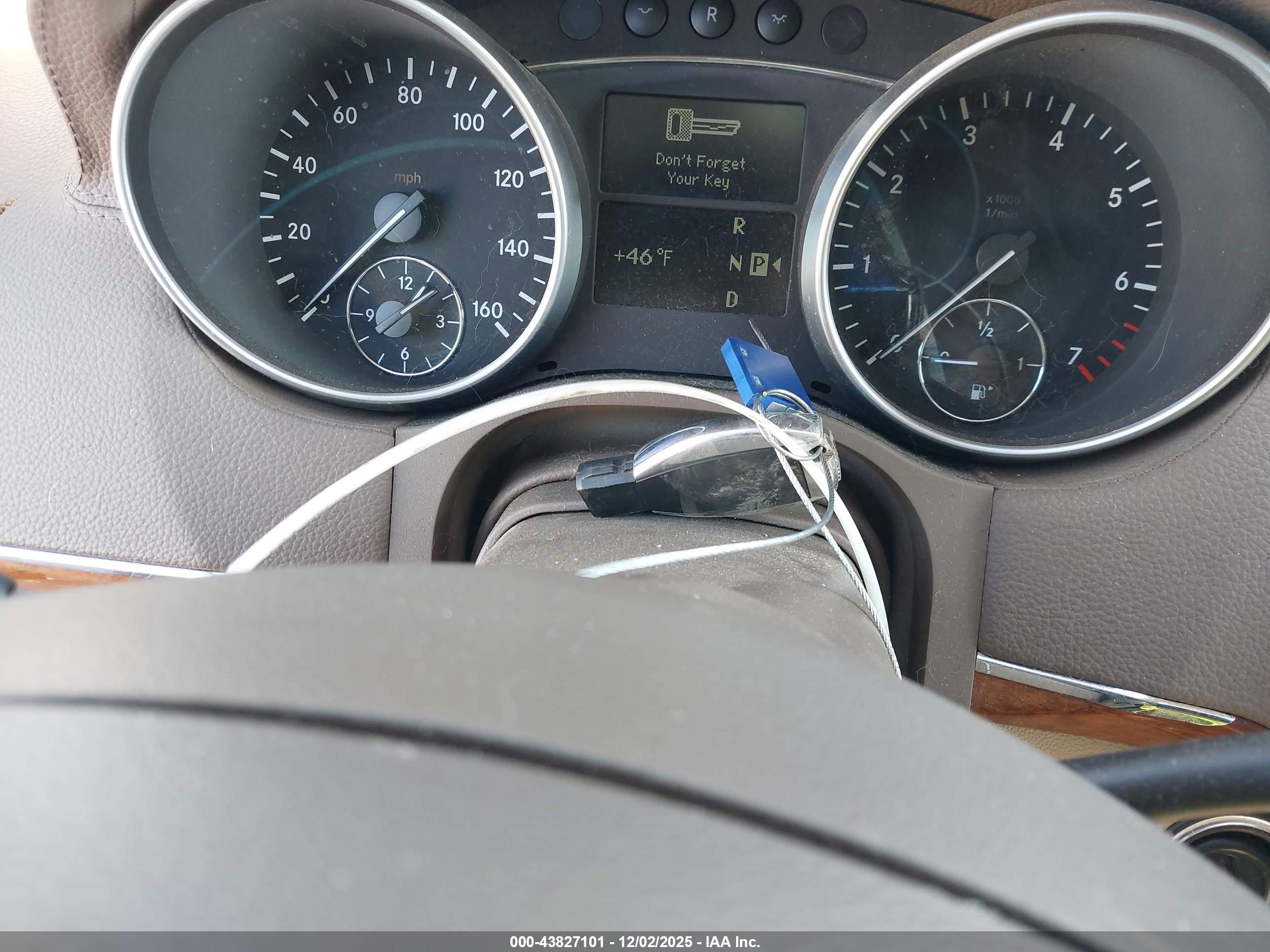 MERCEDES-BENZ GL image 11