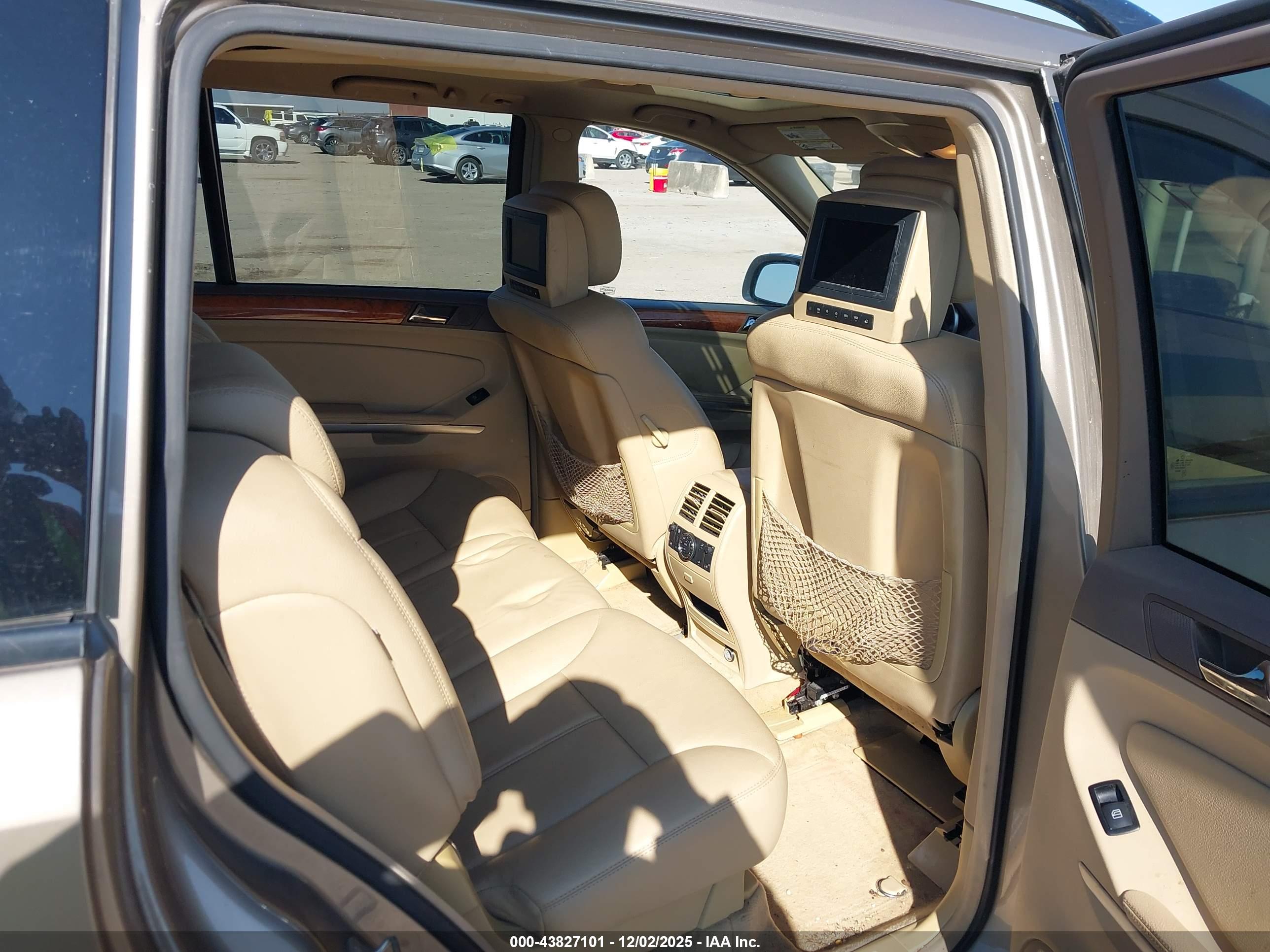 MERCEDES-BENZ GL image 8
