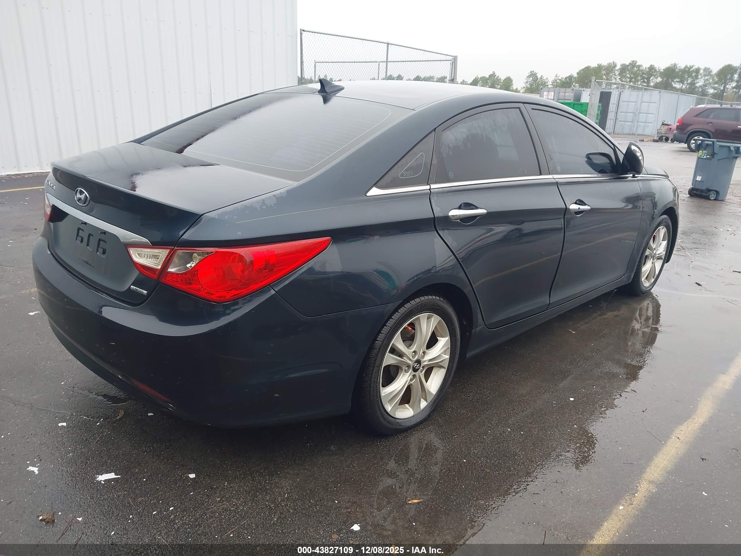 HYUNDAI SONATA image 4