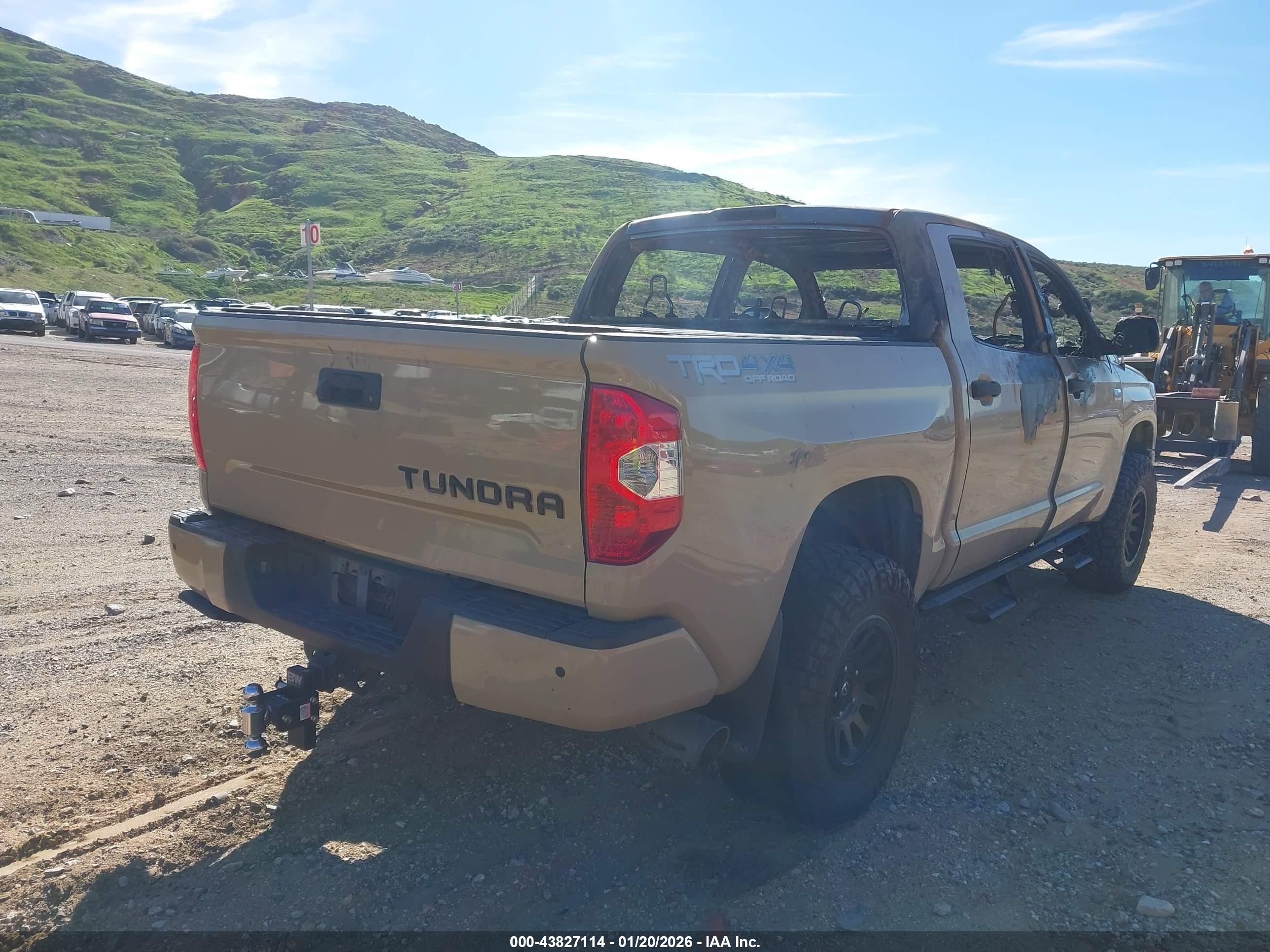 TOYOTA TUNDRA image 4