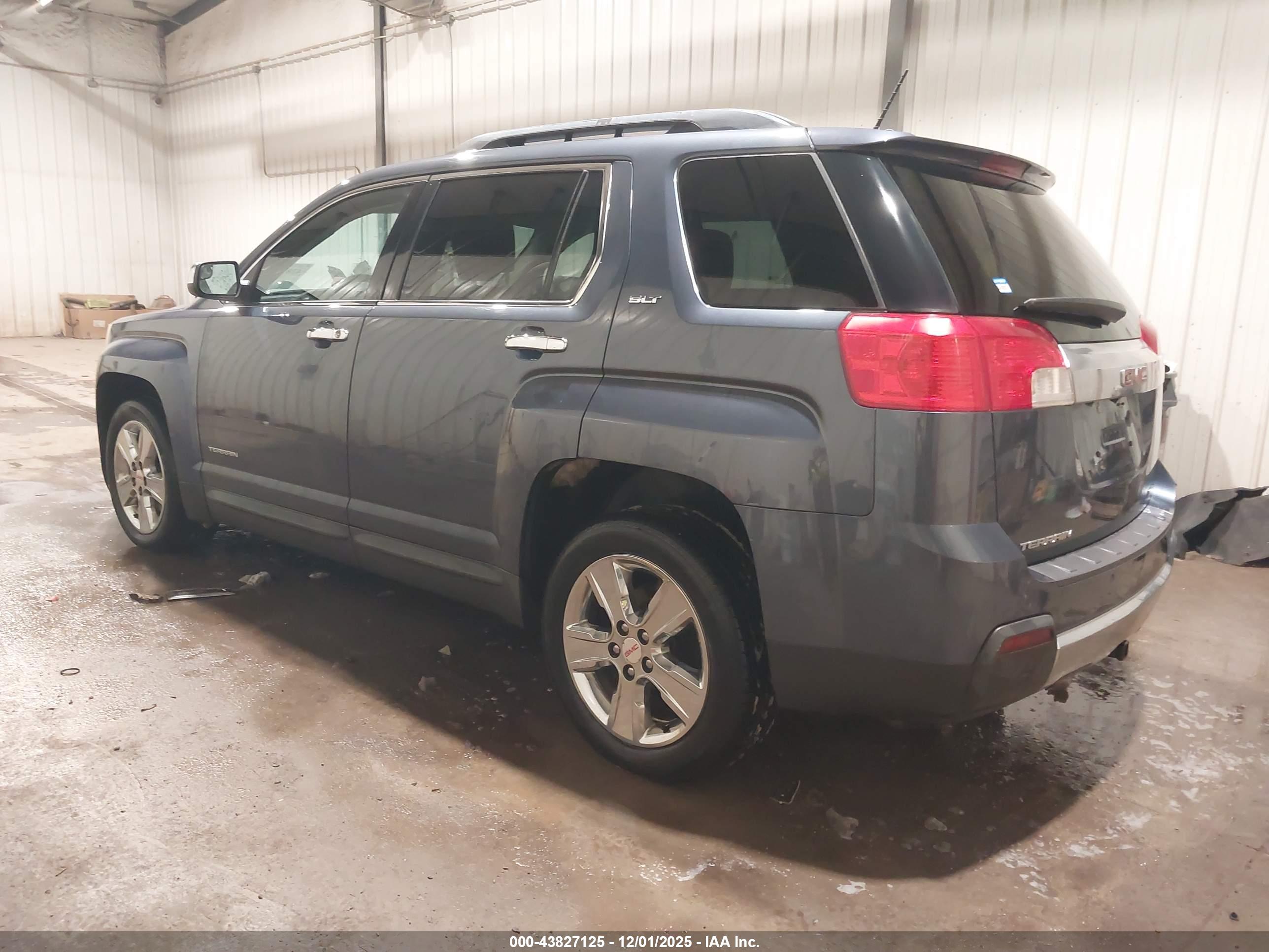 GMC TERRAIN image 3