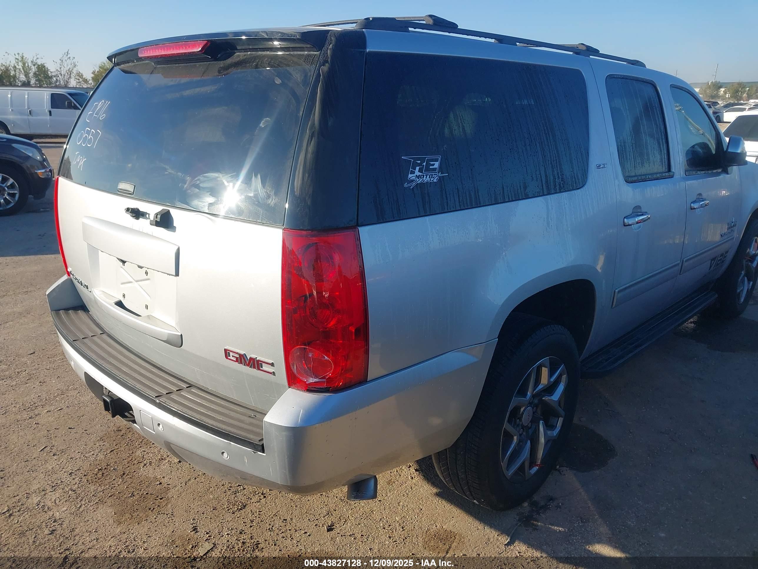 GMC YUKON image 6