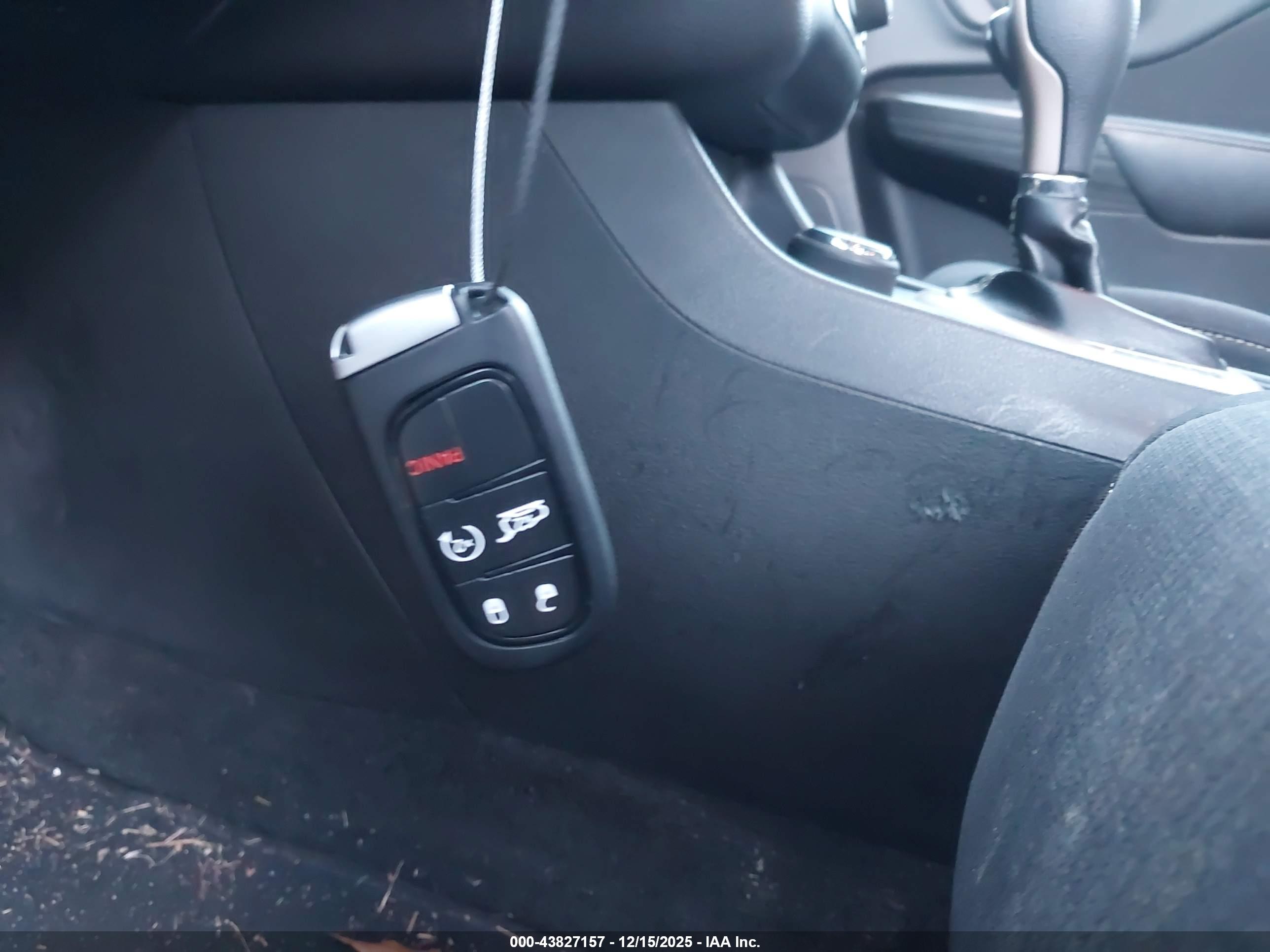 JEEP CHEROKEE image 11