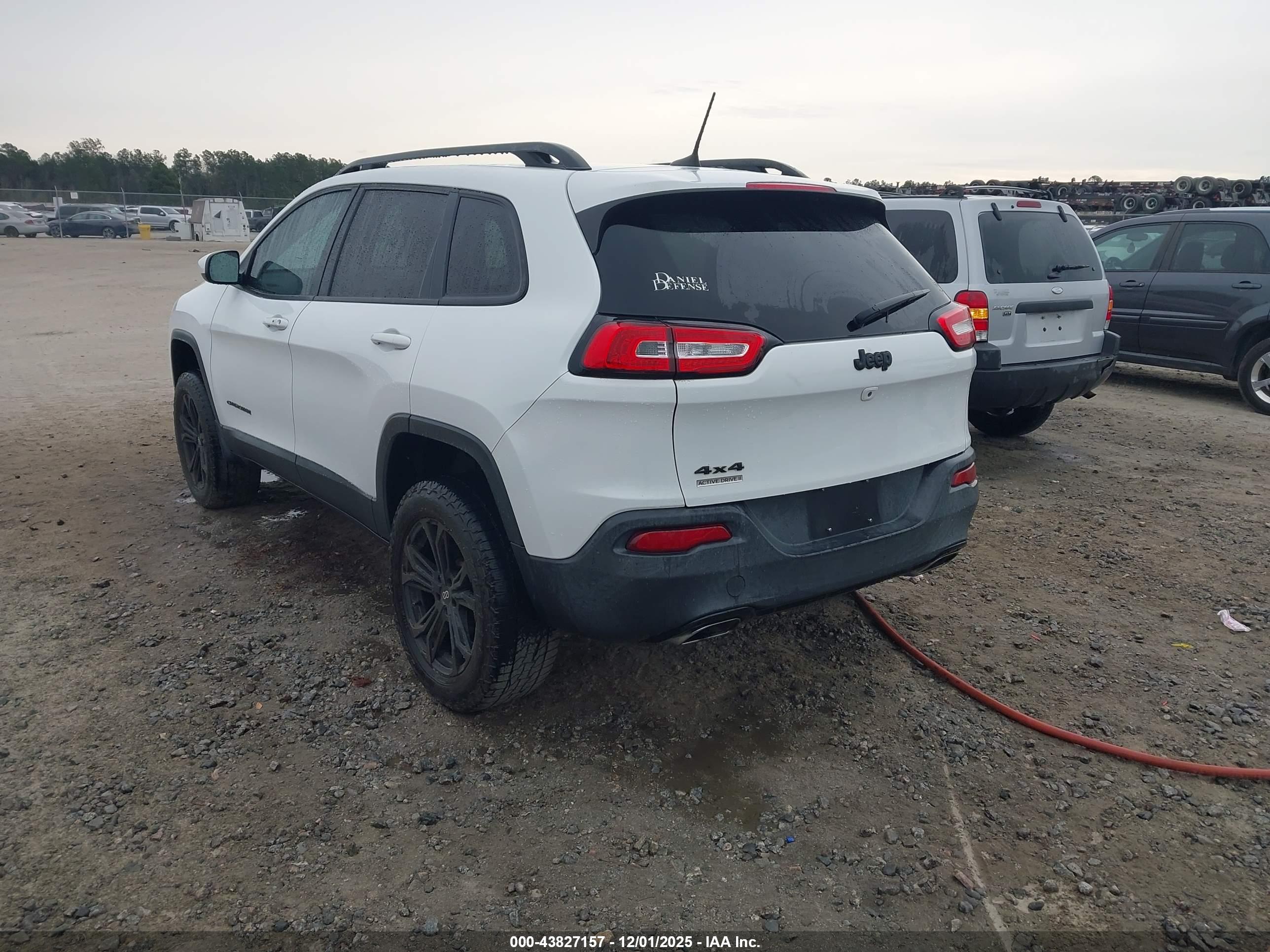 JEEP CHEROKEE image 3
