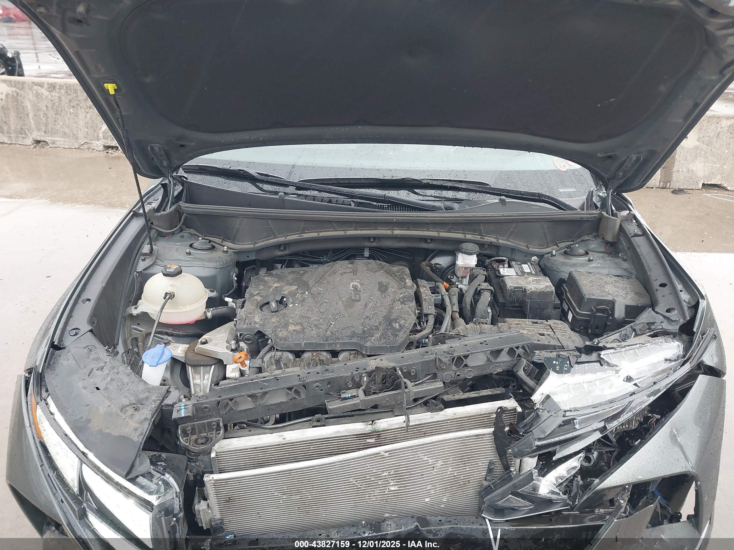 HYUNDAI TUCSON image 10
