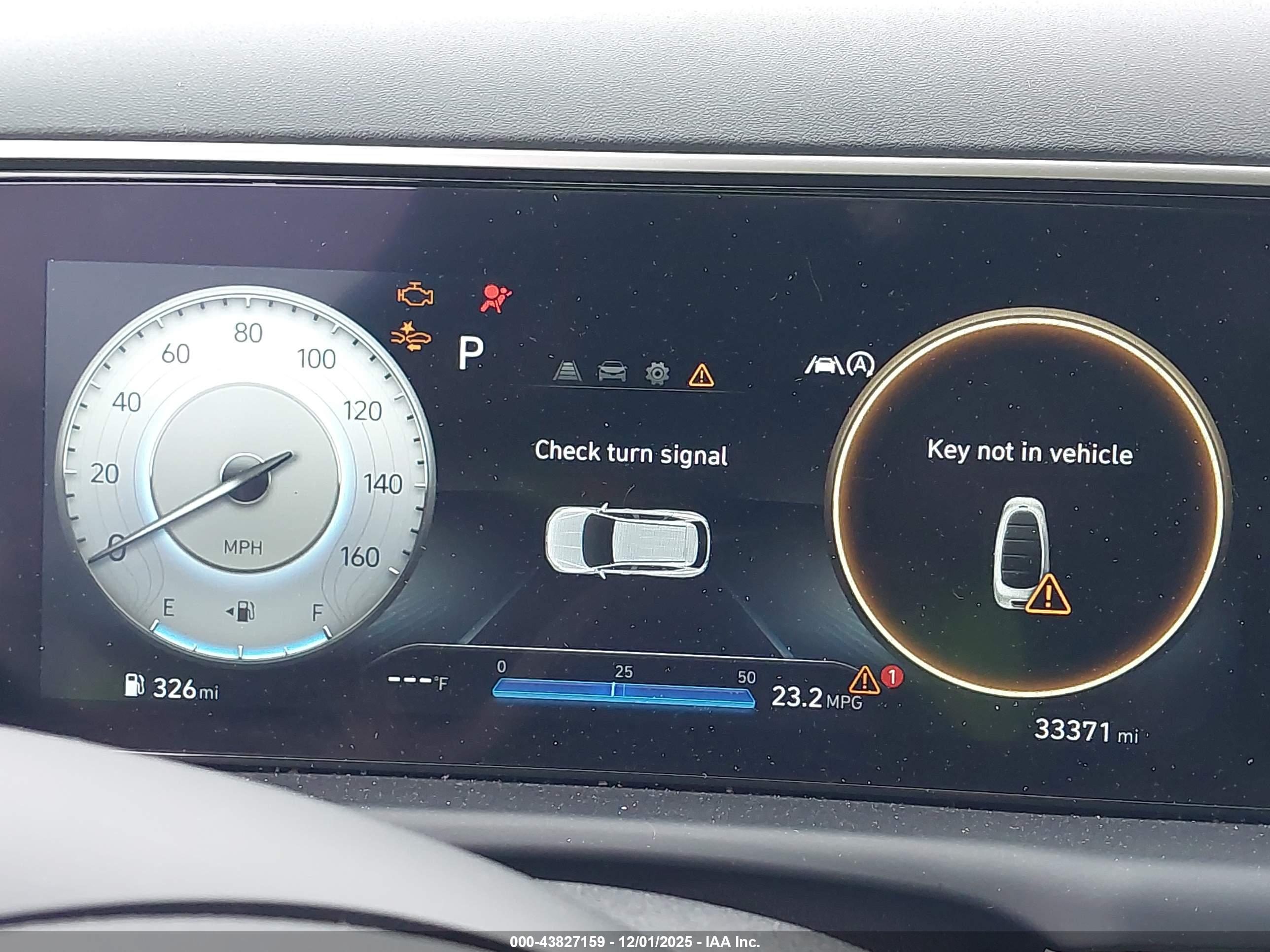 HYUNDAI TUCSON image 7