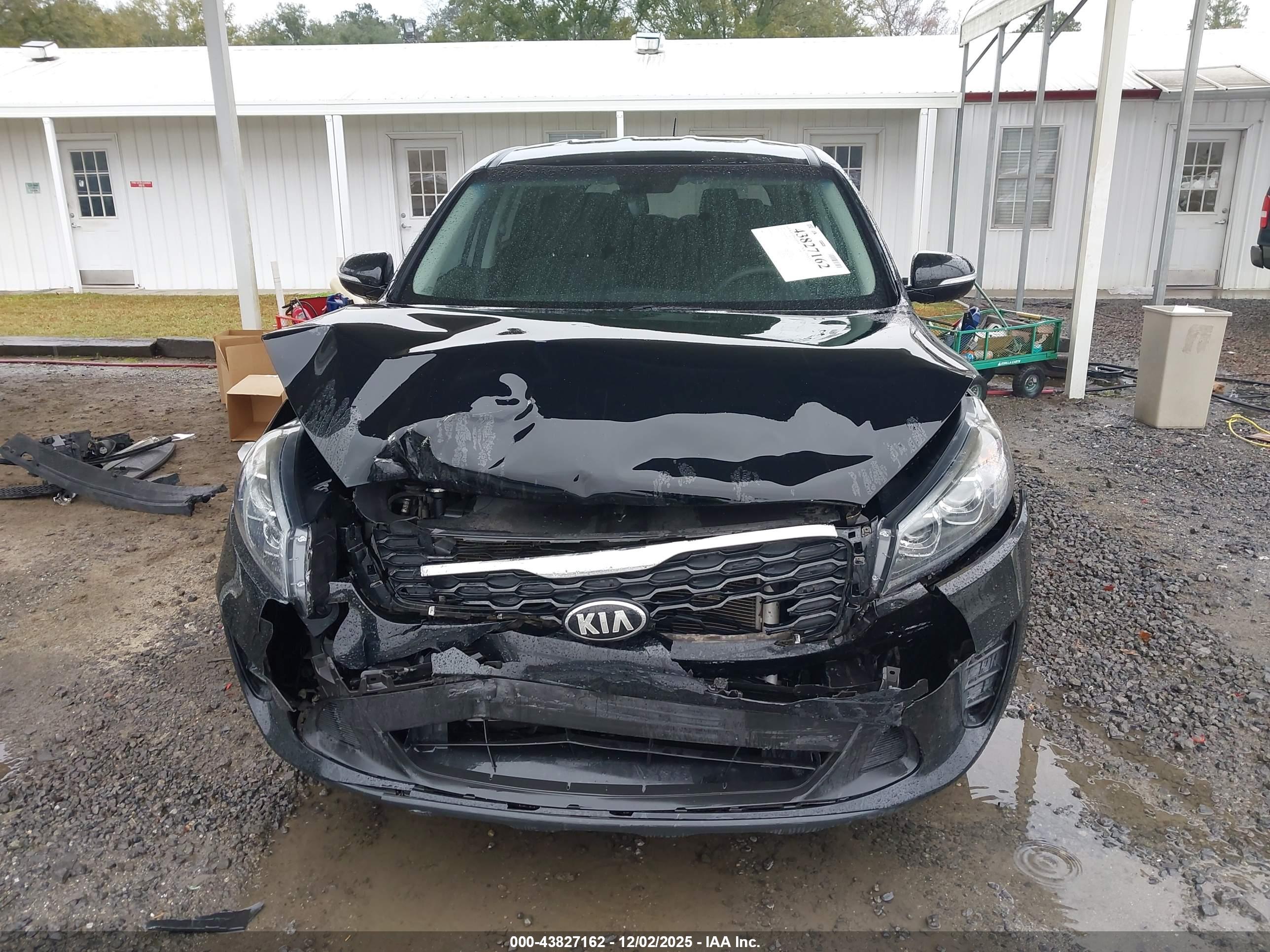 KIA SORENTO image 6