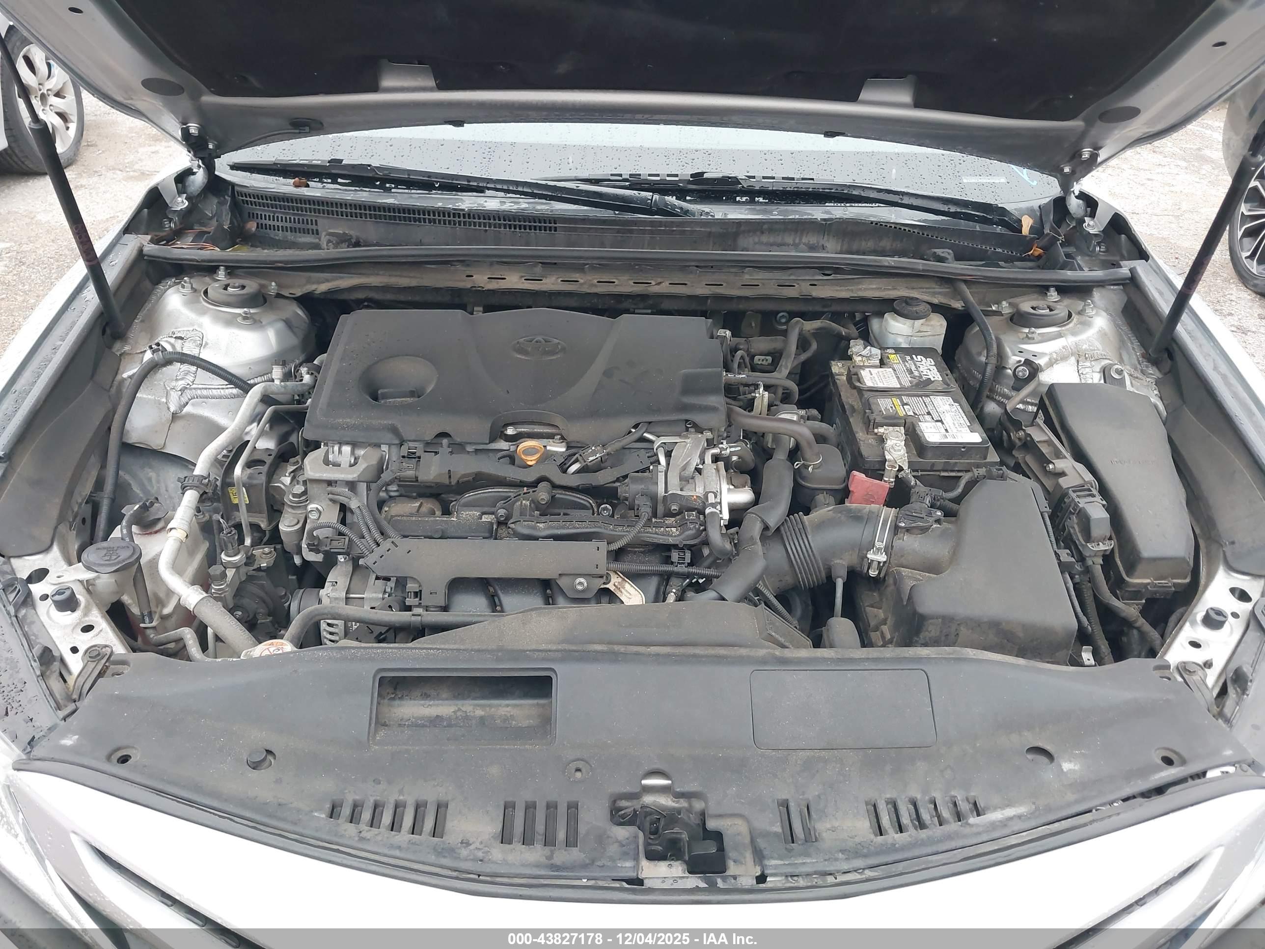 TOYOTA CAMRY image 10