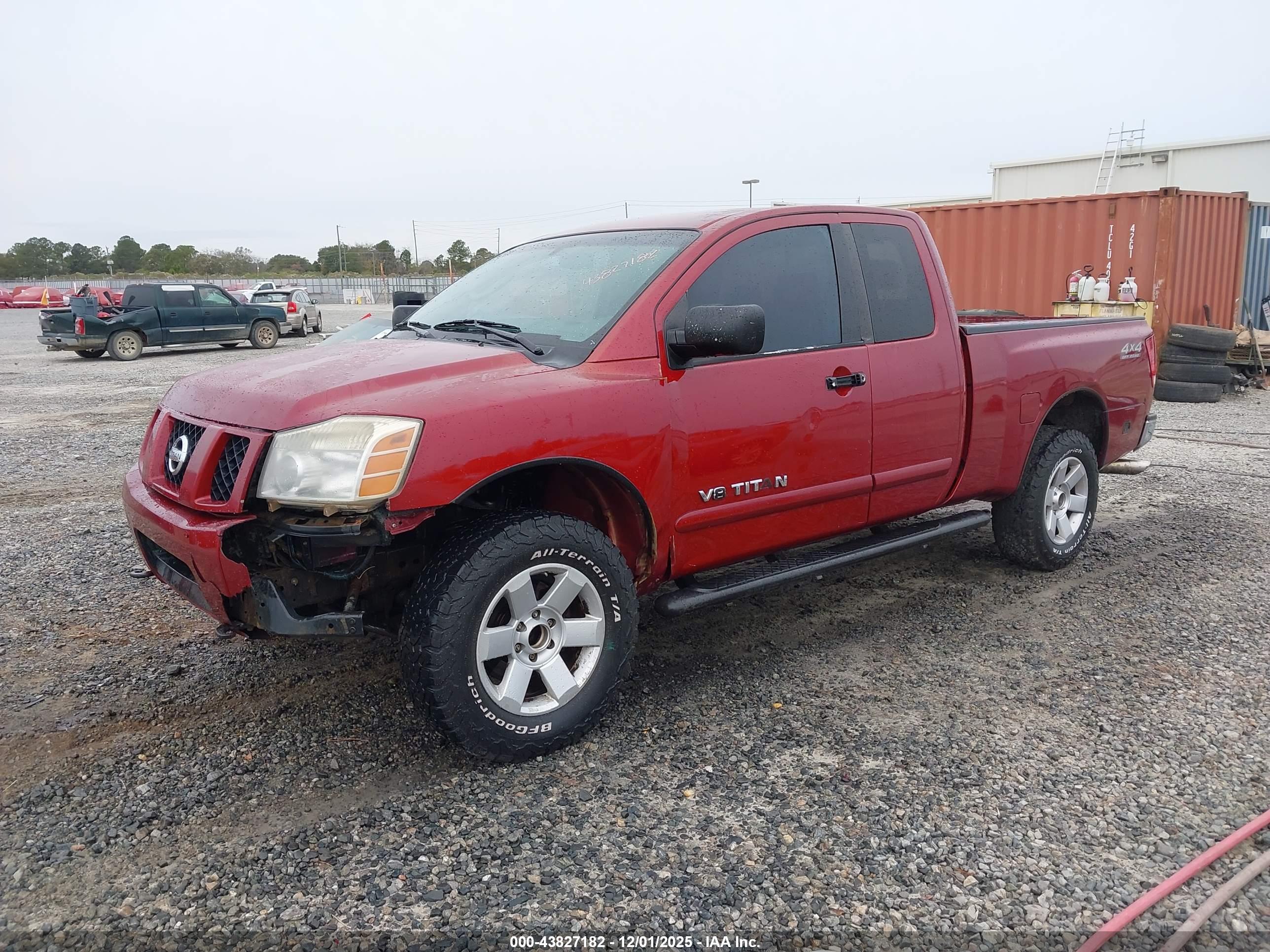 NISSAN TITAN image 2