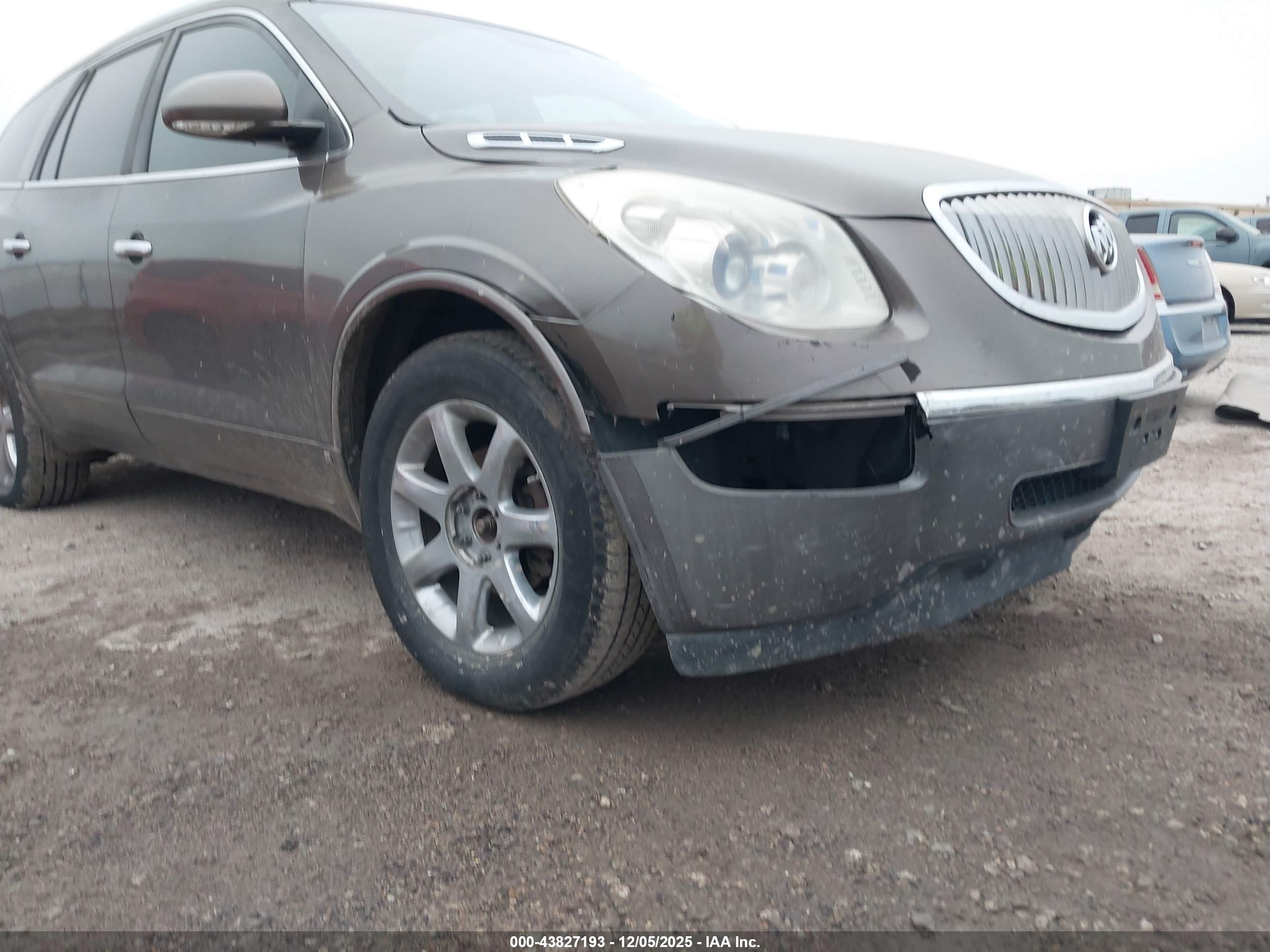 BUICK ENCLAVE image 6