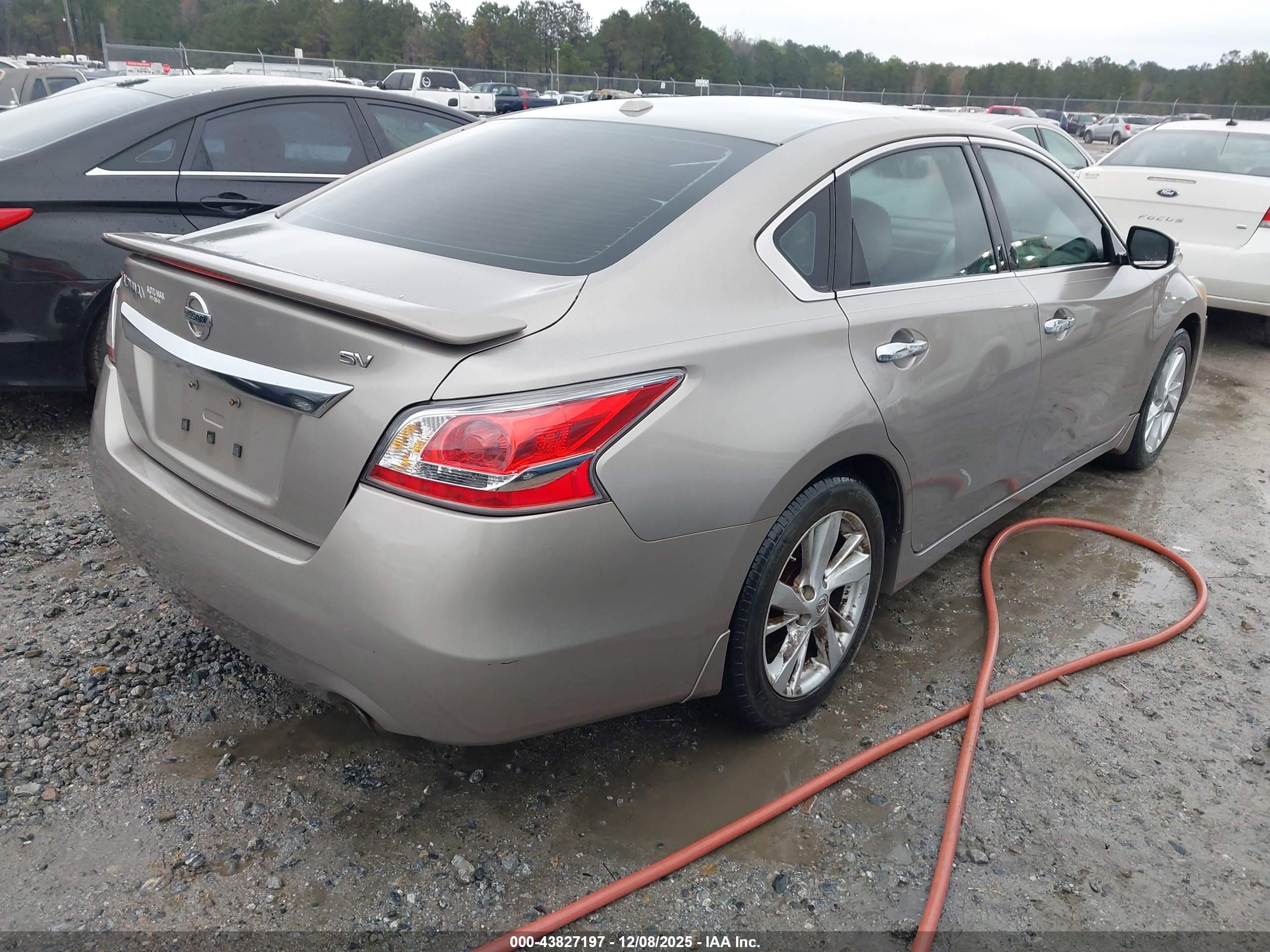 NISSAN ALTIMA image 4