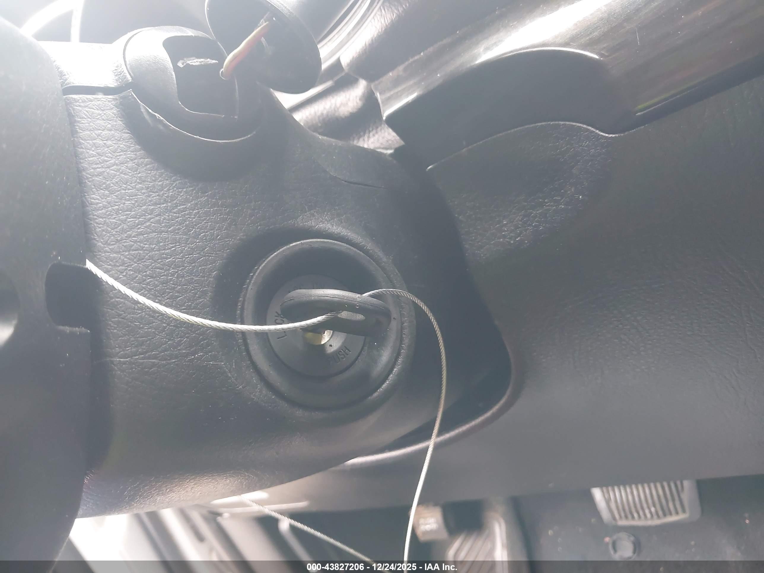 KIA SORENTO image 11