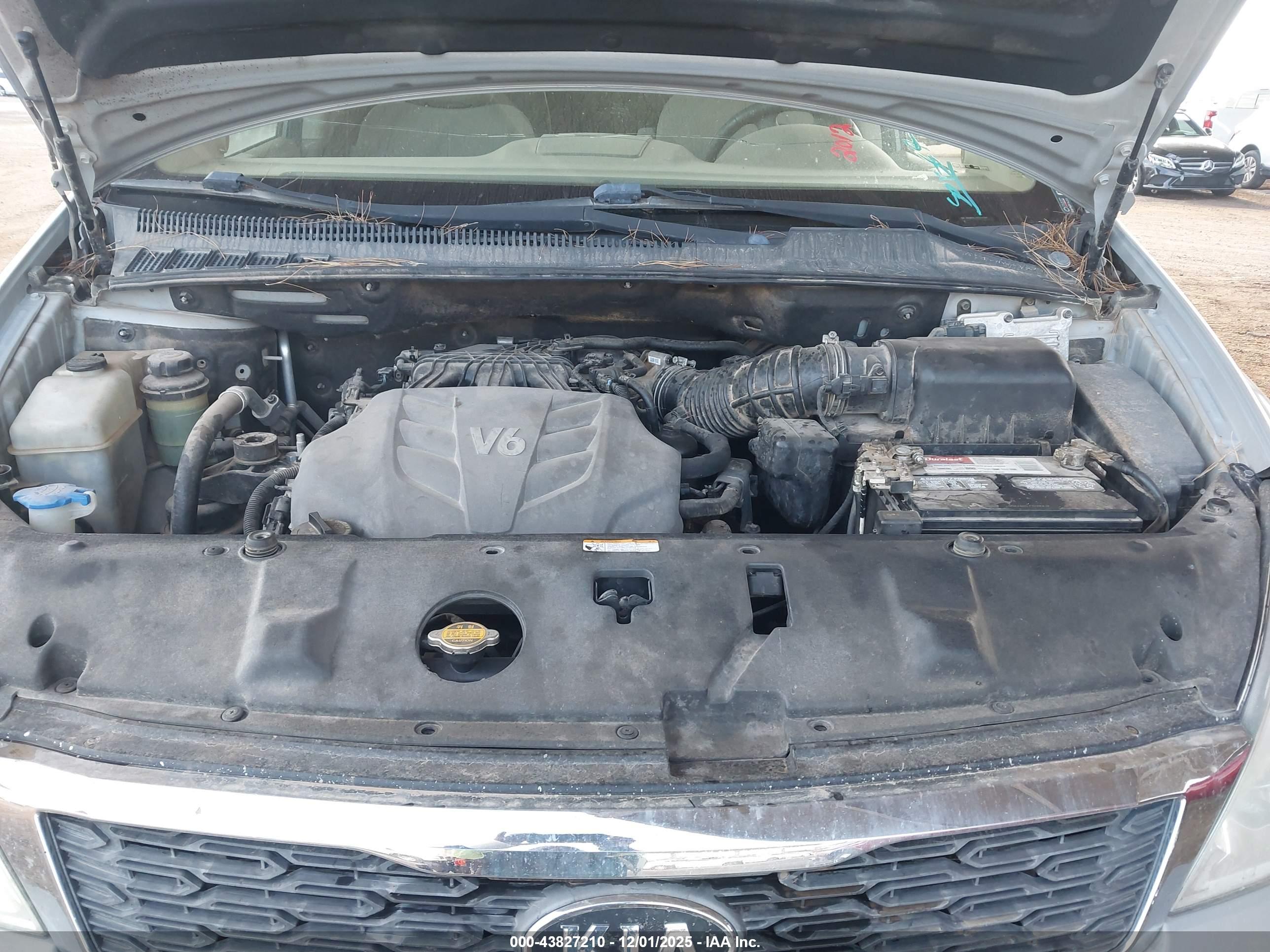 KIA SEDONA image 10