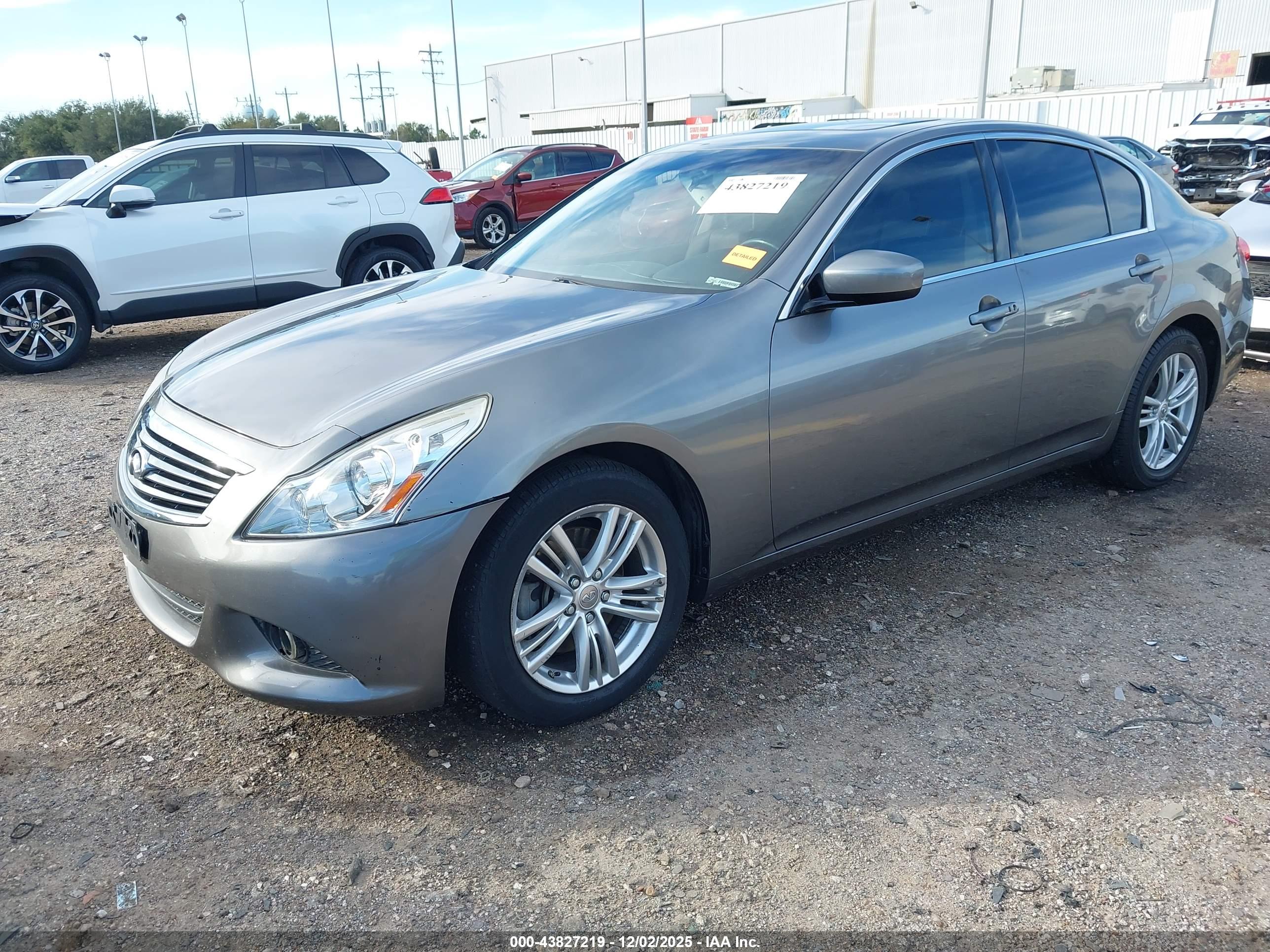 INFINITI G37X image 2