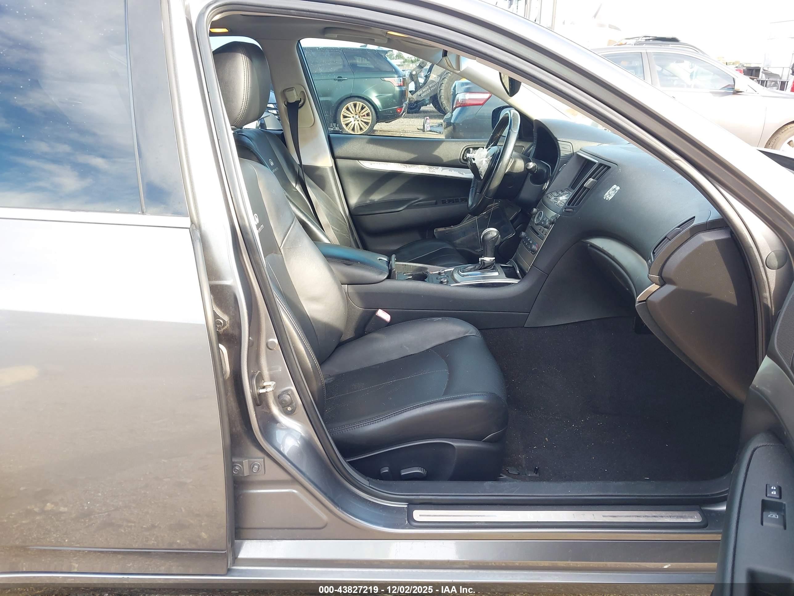 INFINITI G37X image 5