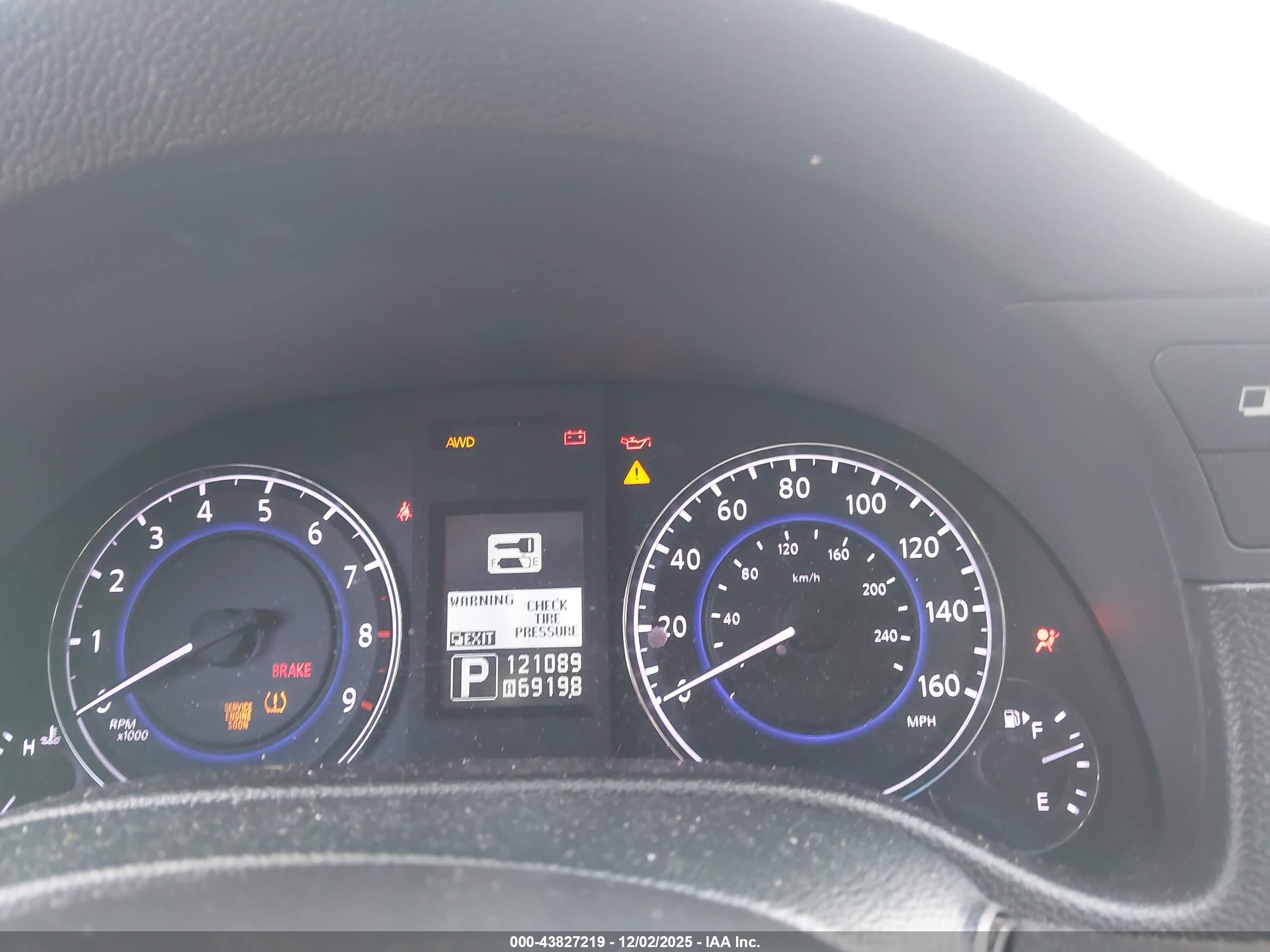 INFINITI G37X image 7