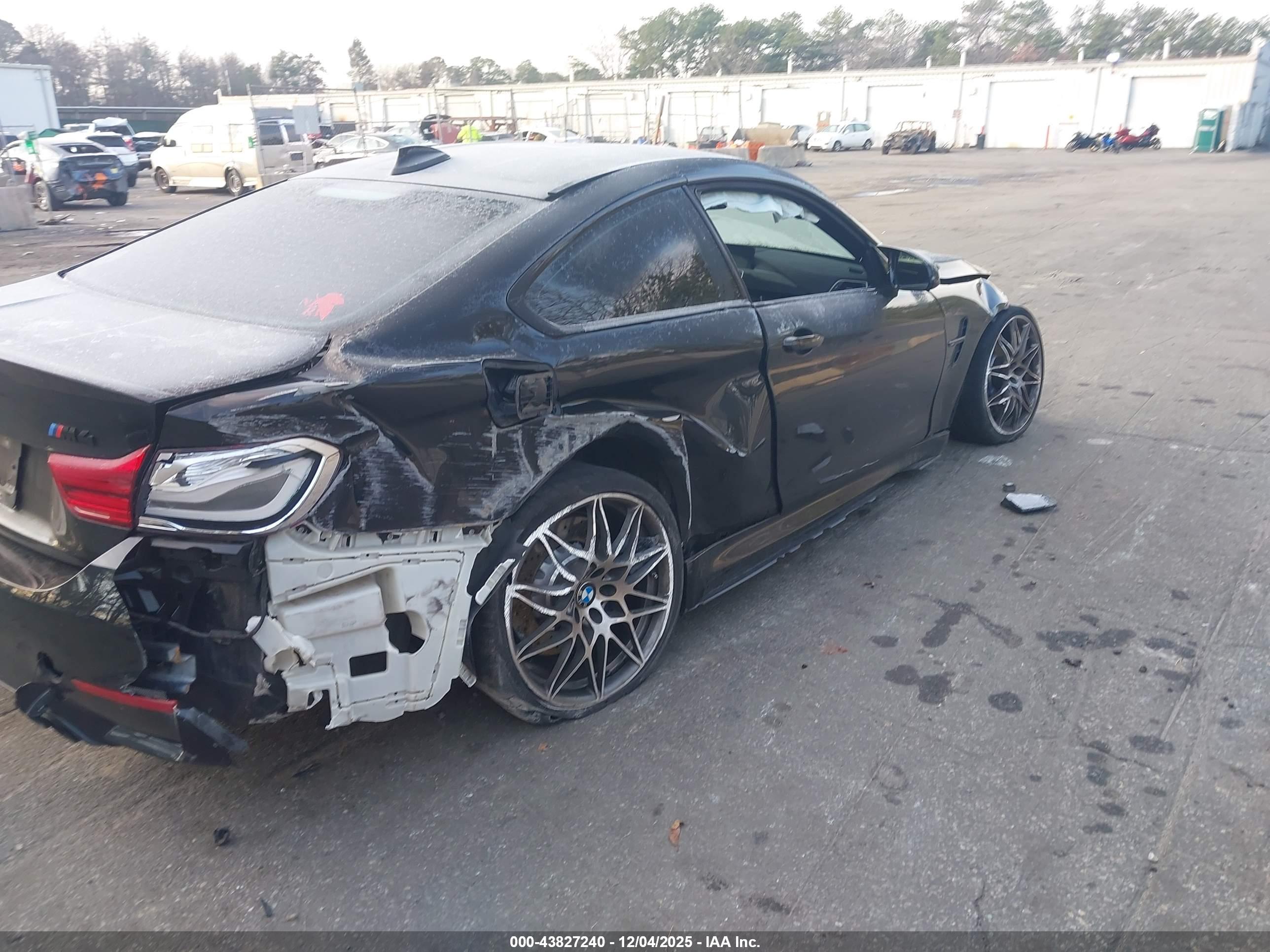 BMW M4 image 6