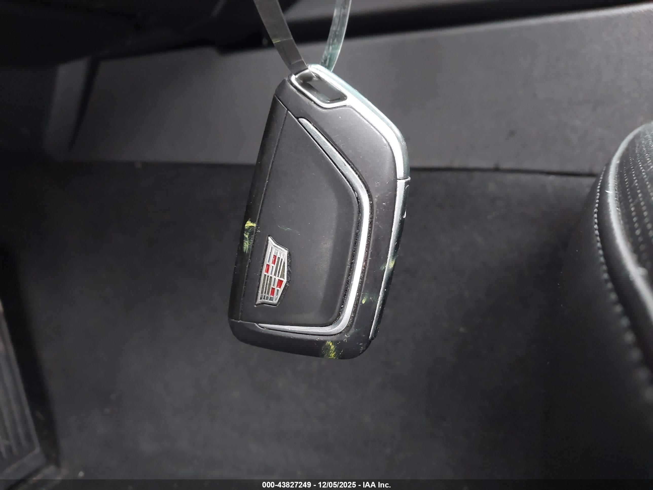 CADILLAC CT4 image 11