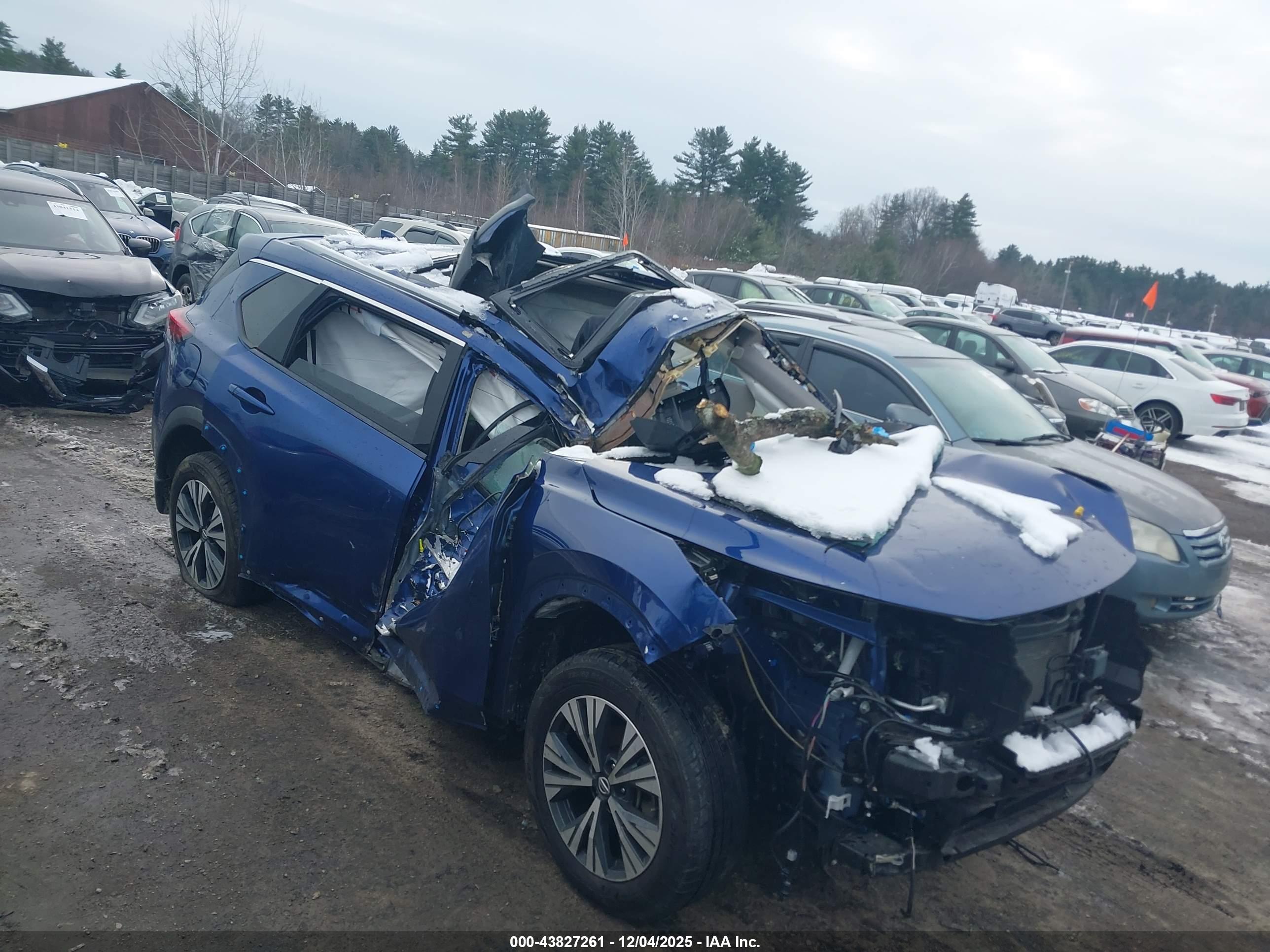 NISSAN ROGUE image 6