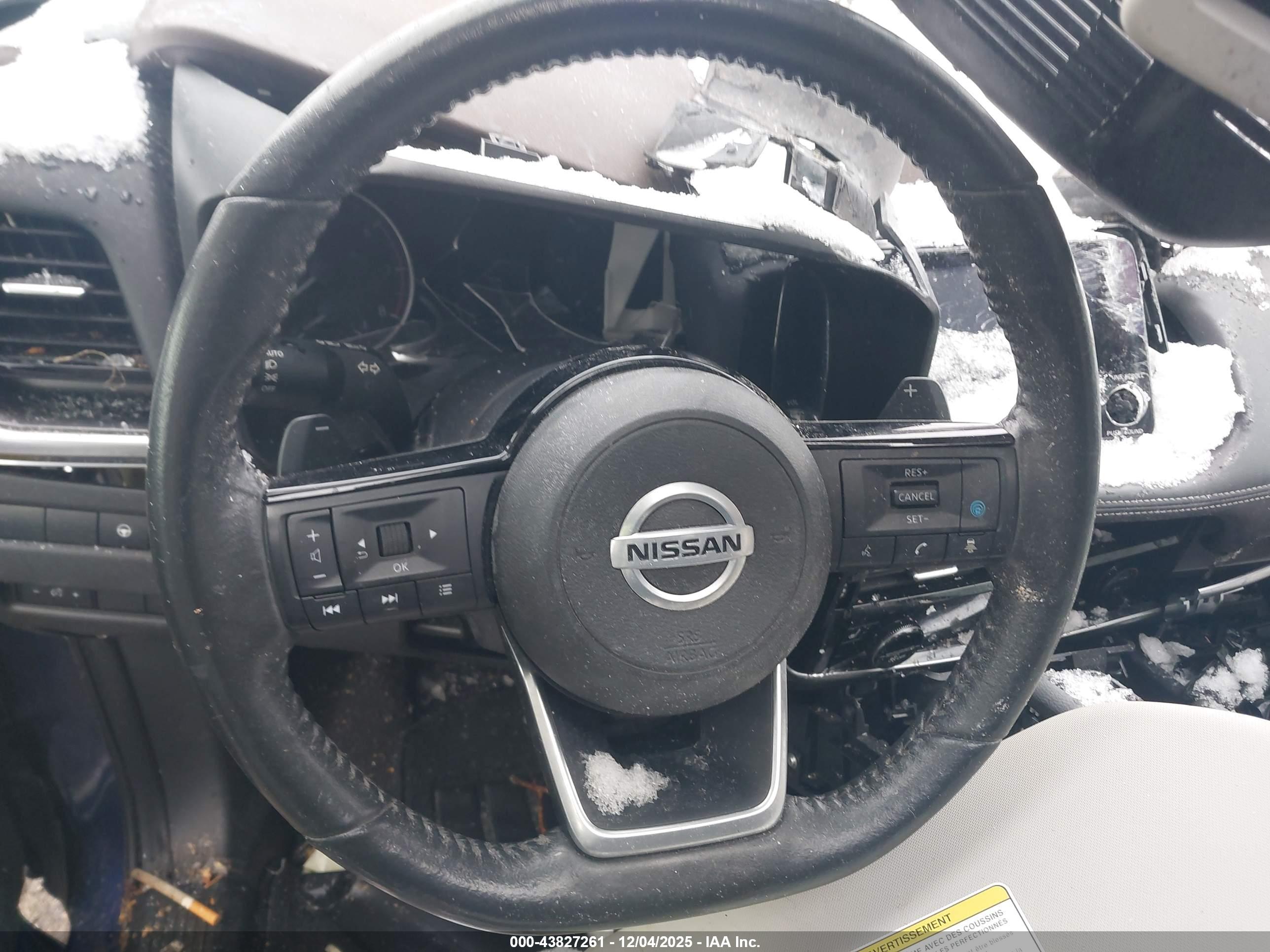 NISSAN ROGUE image 7