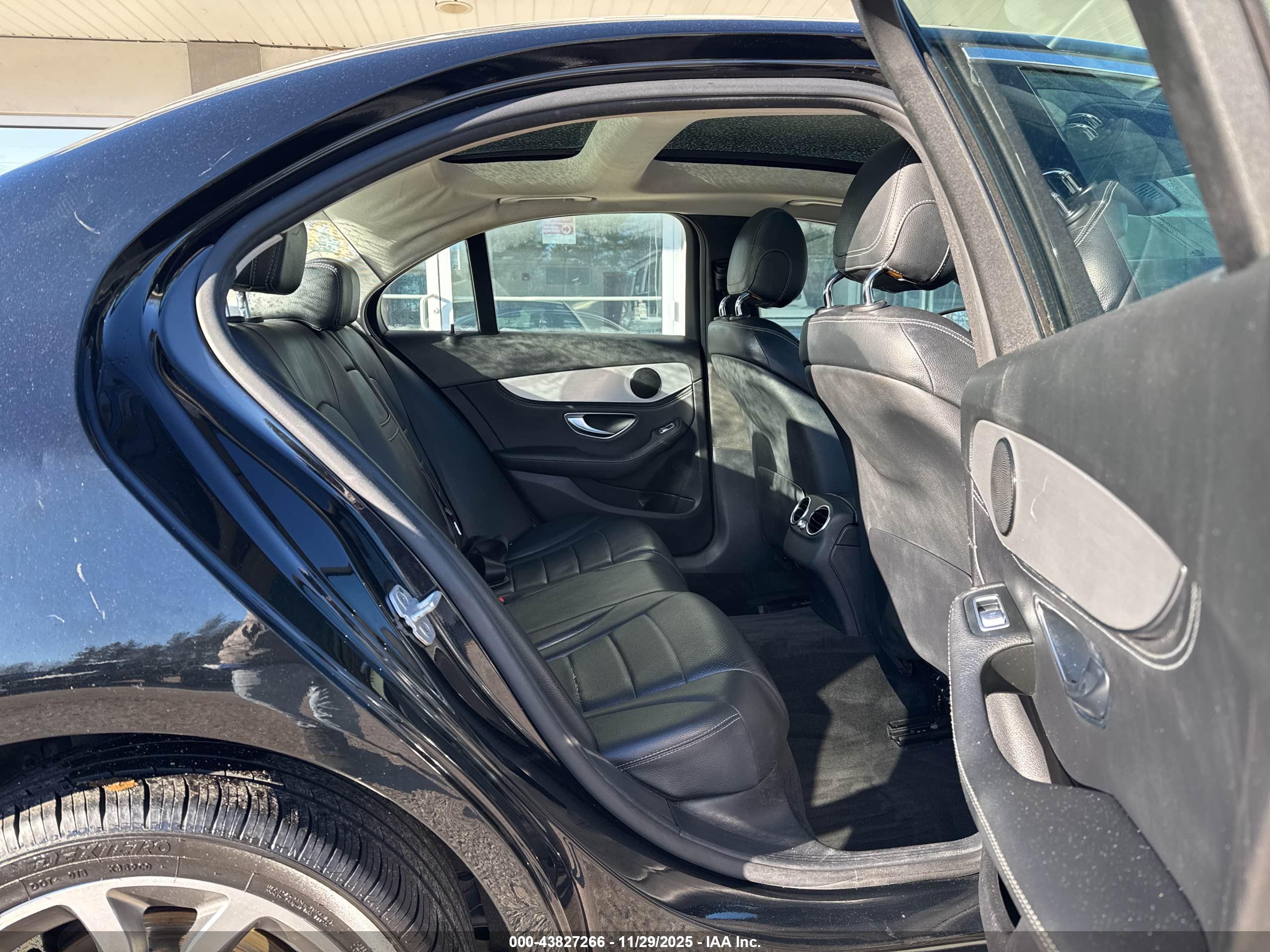 MERCEDES-BENZ C image 8