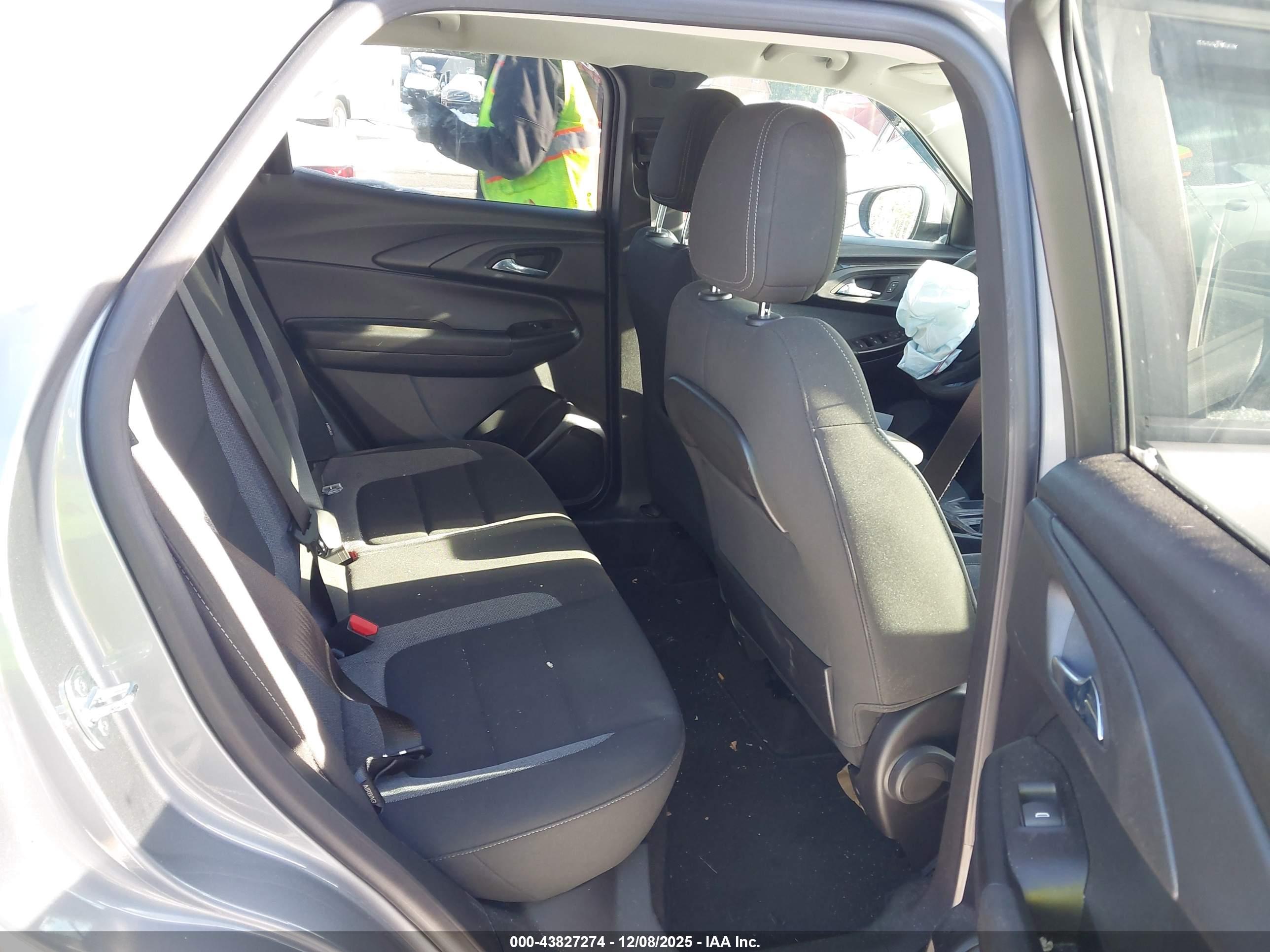 CHEVROLET TRAILBLAZER image 8