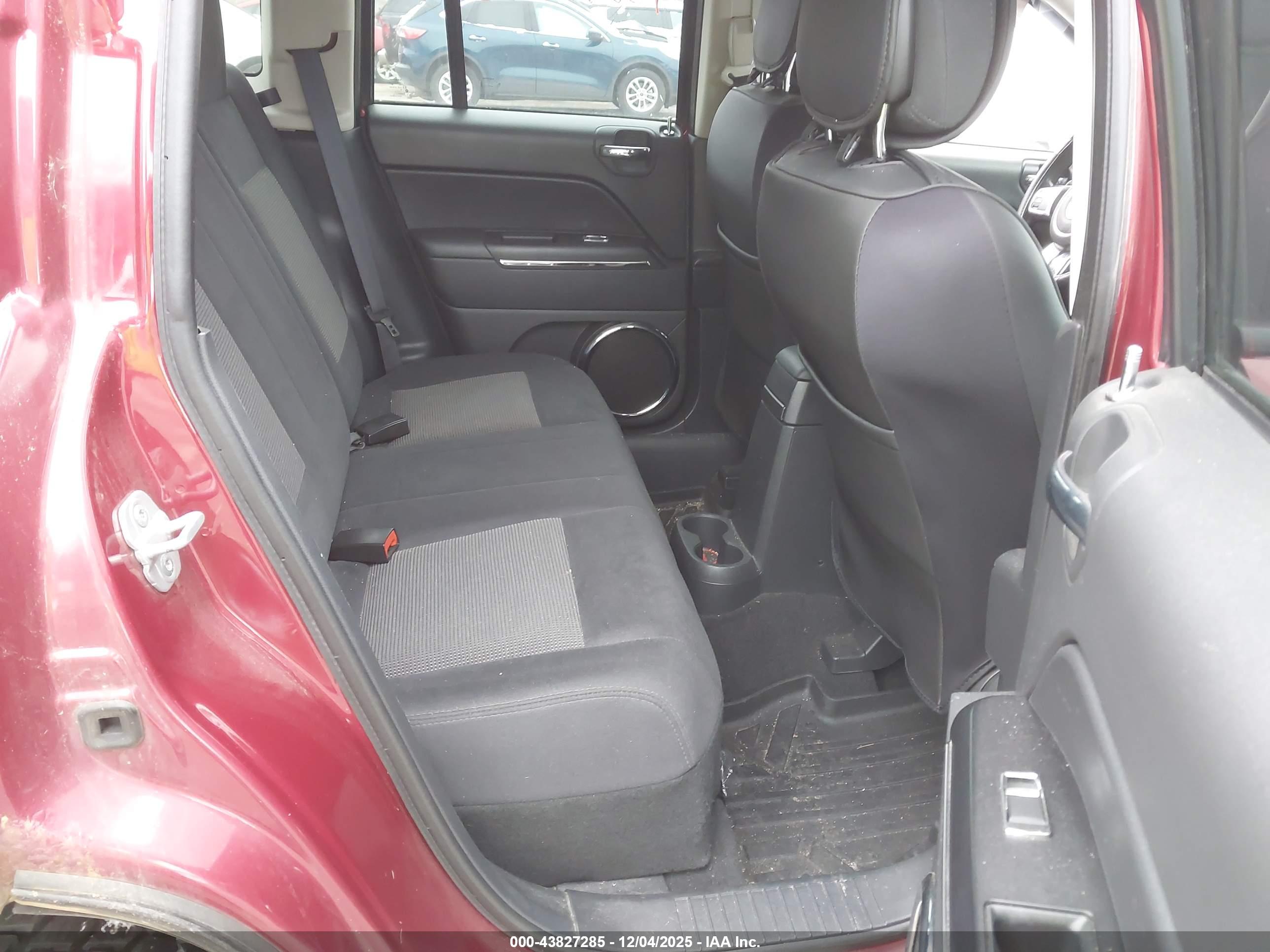 JEEP COMPASS image 8