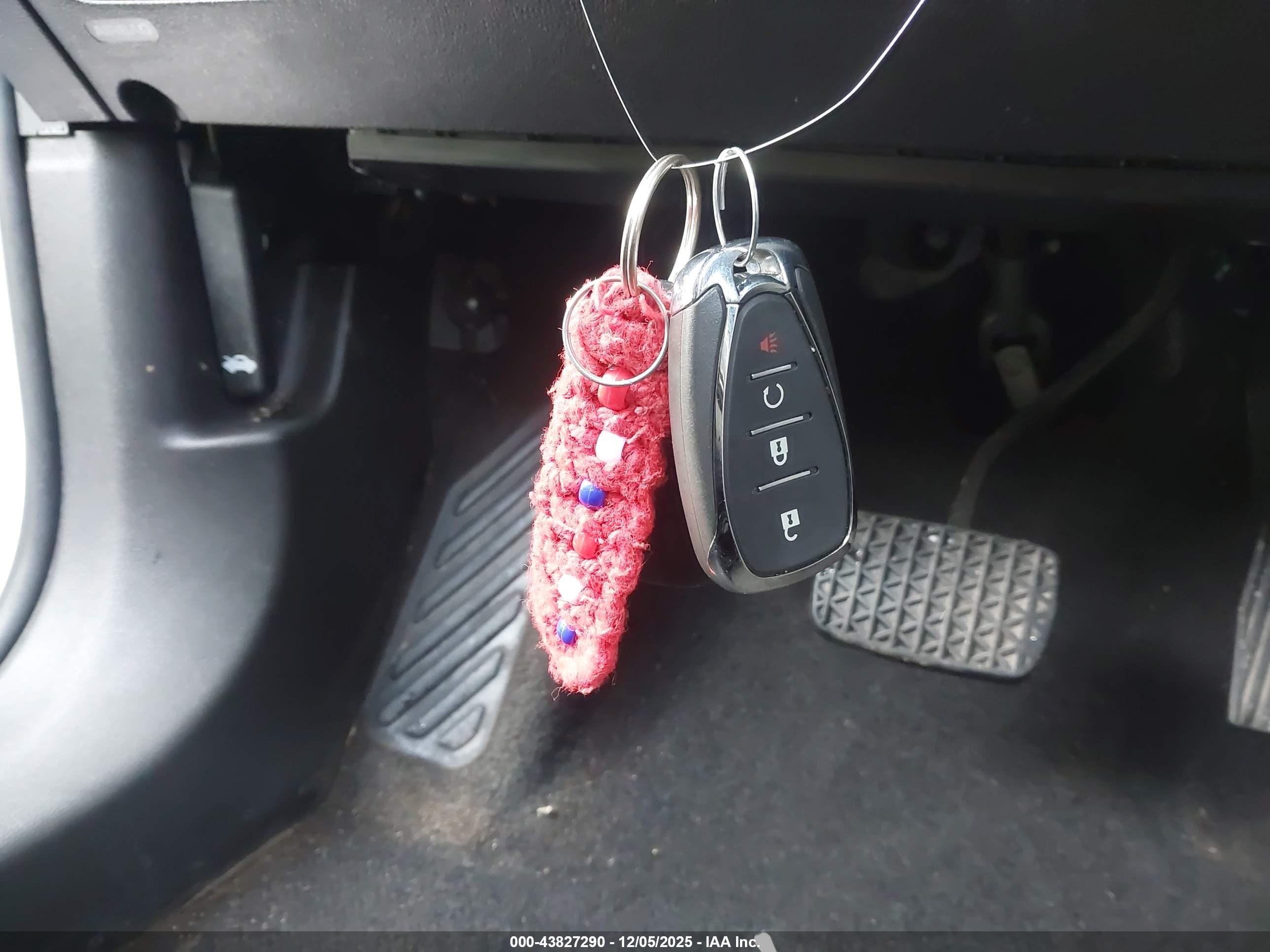 CHEVROLET TRAX image 11