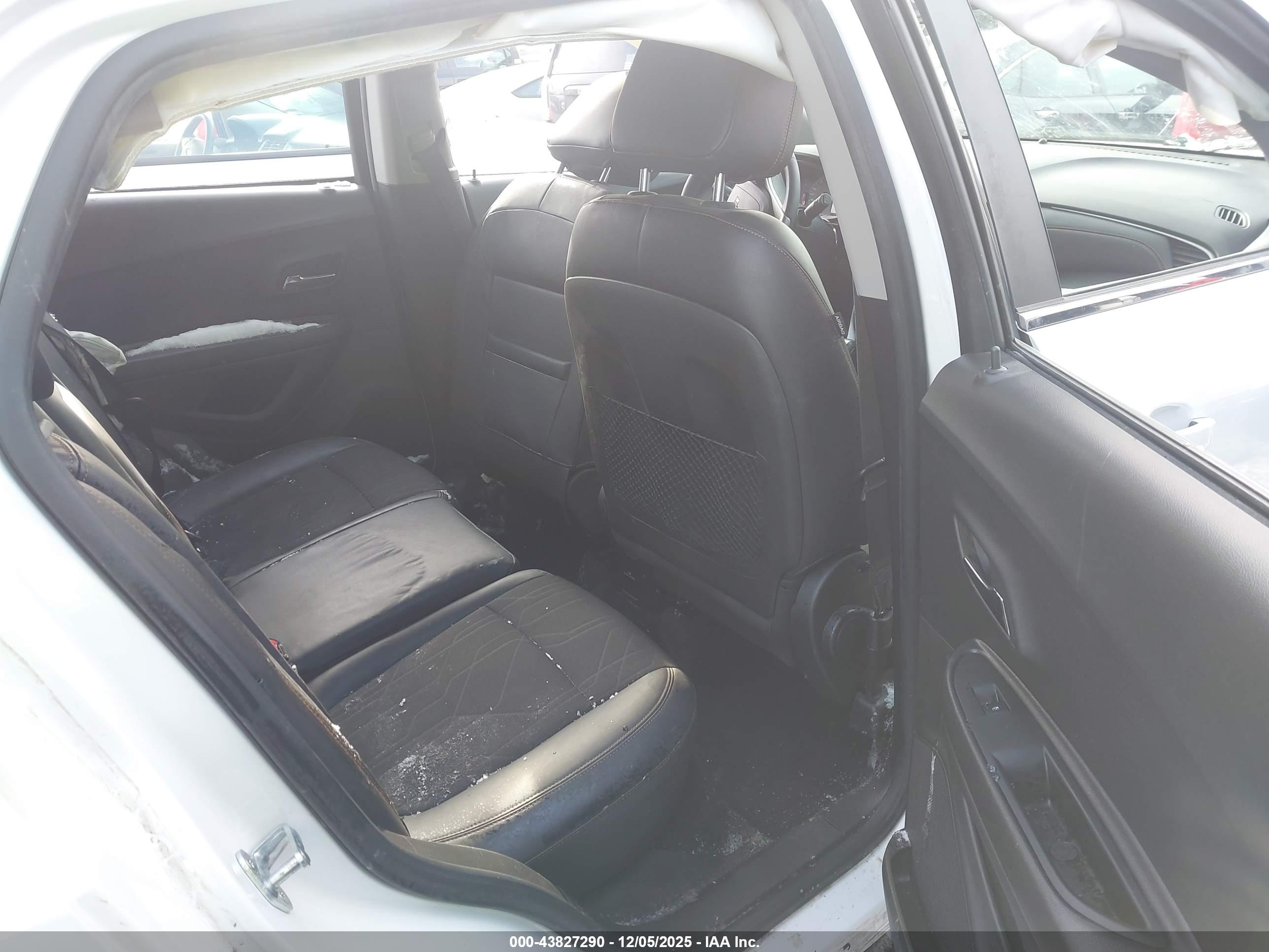 CHEVROLET TRAX image 8