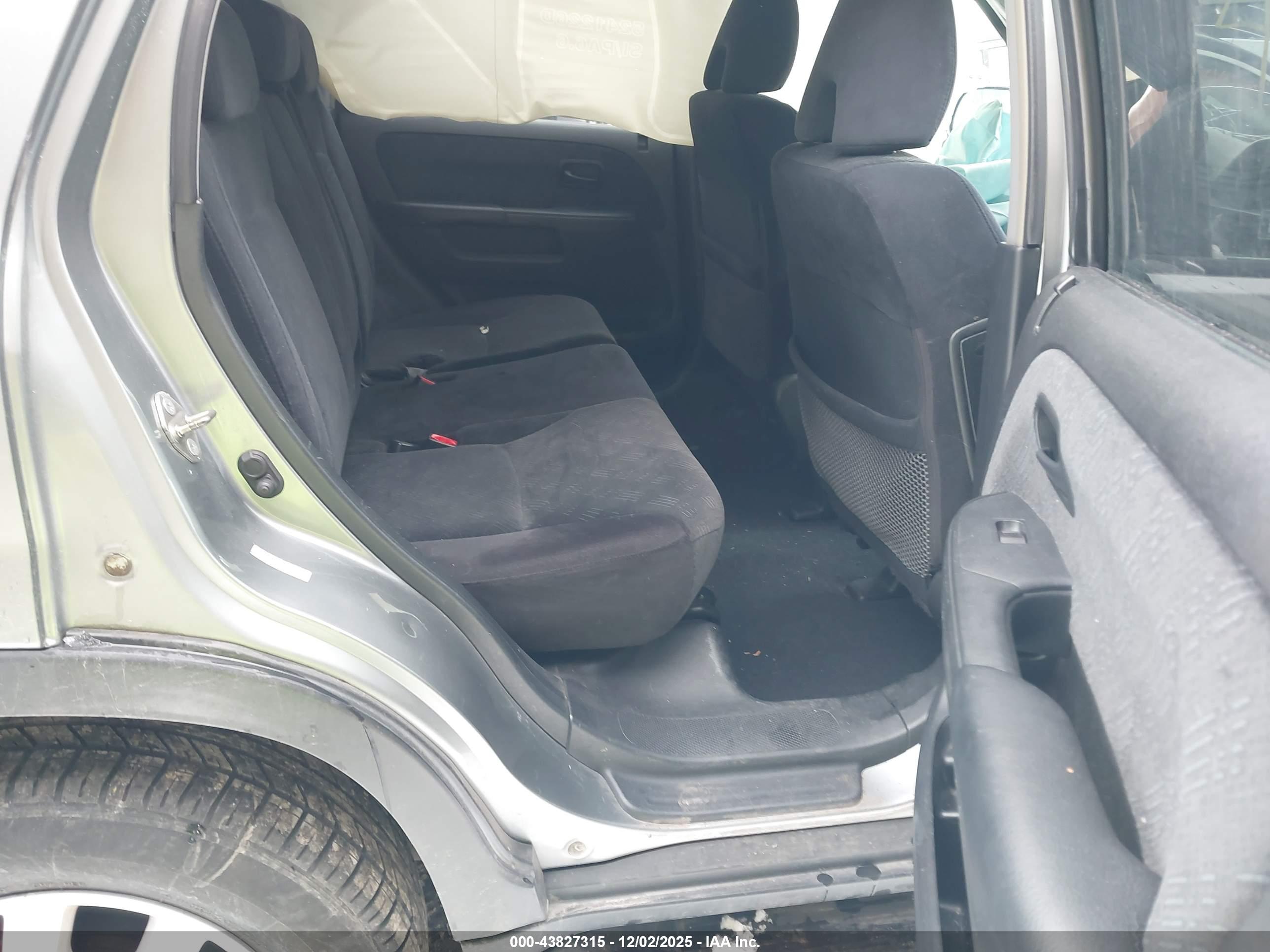 HONDA CR-V image 8