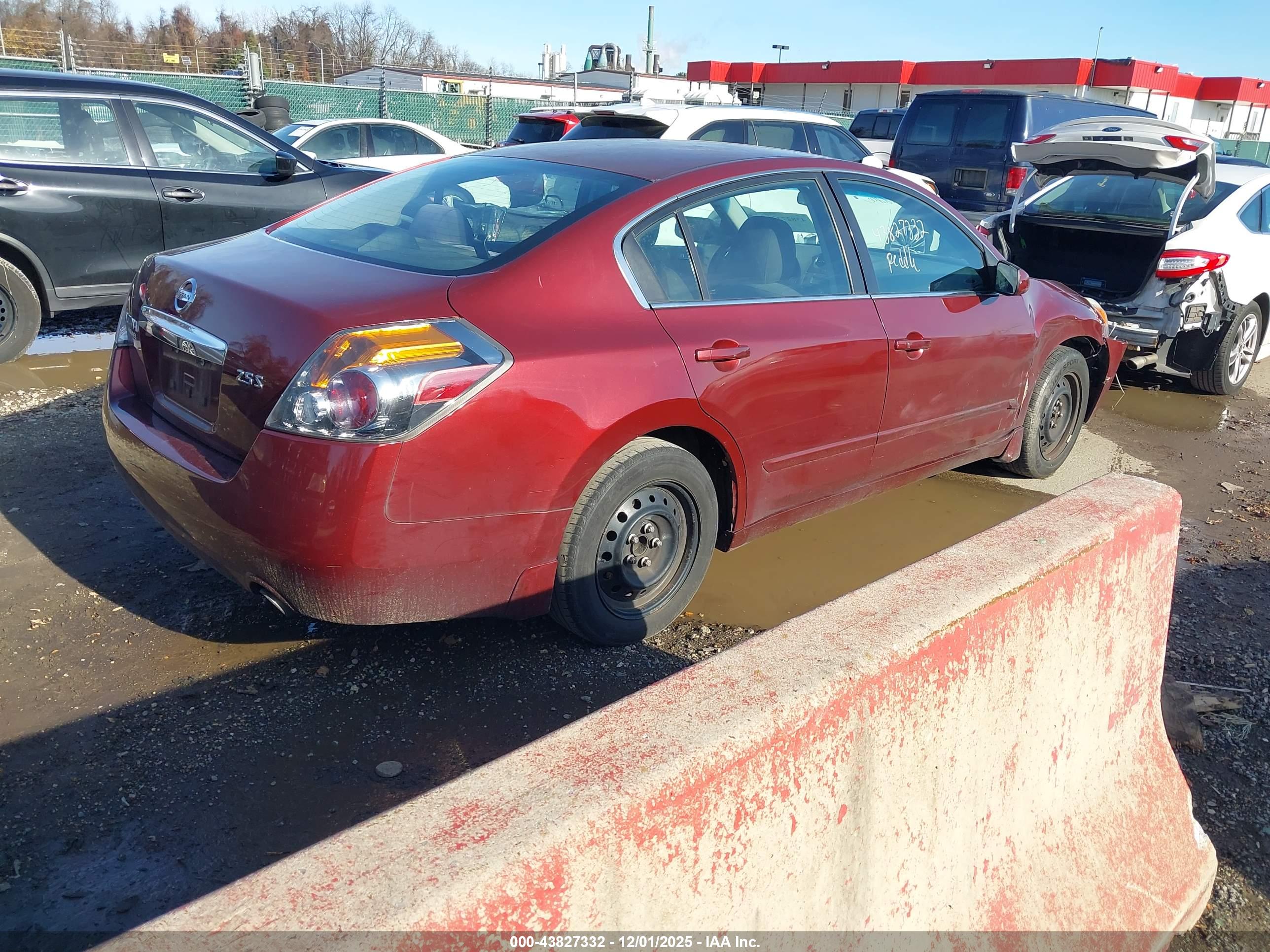 NISSAN ALTIMA image 4