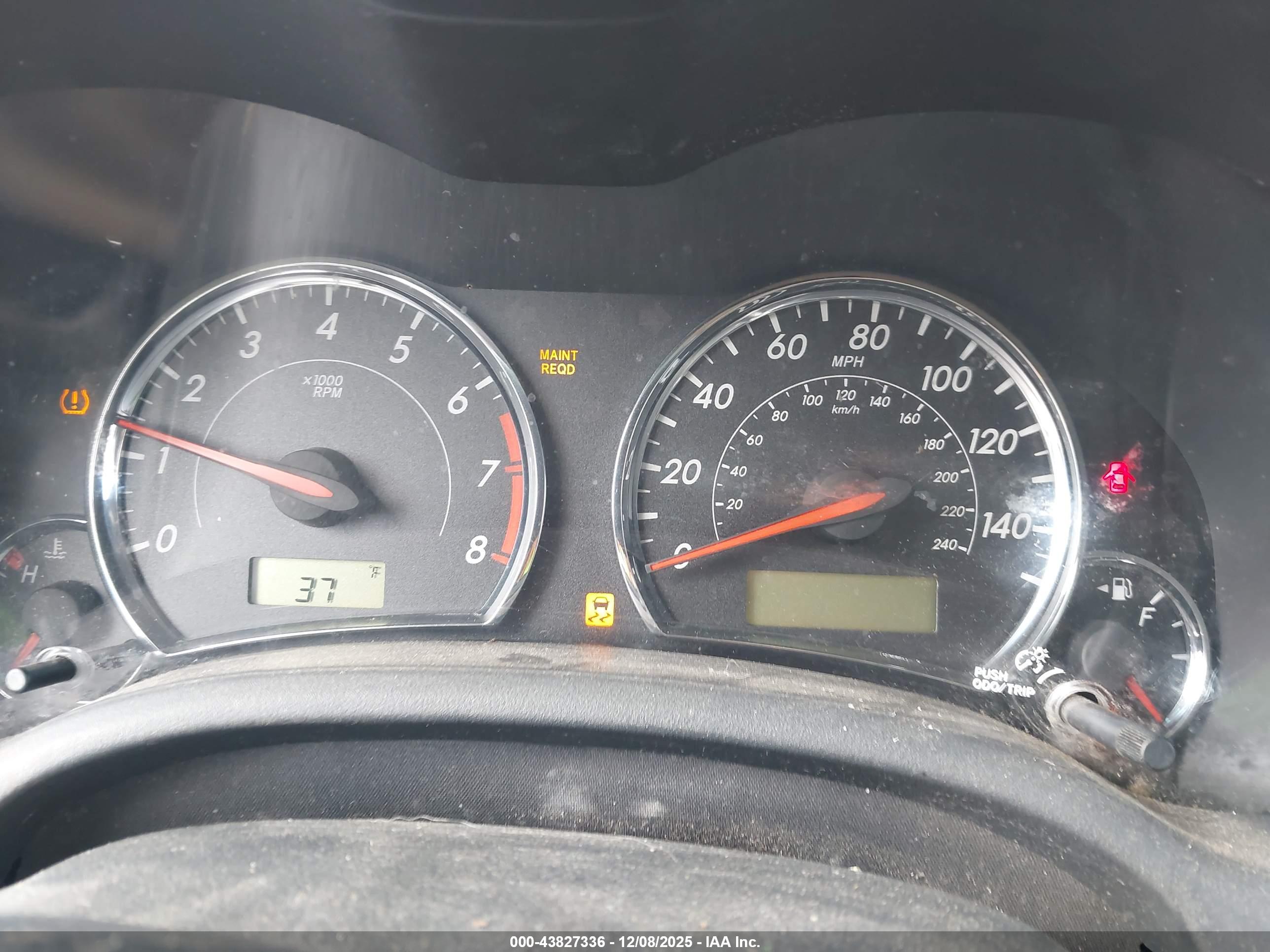 TOYOTA COROLLA image 7