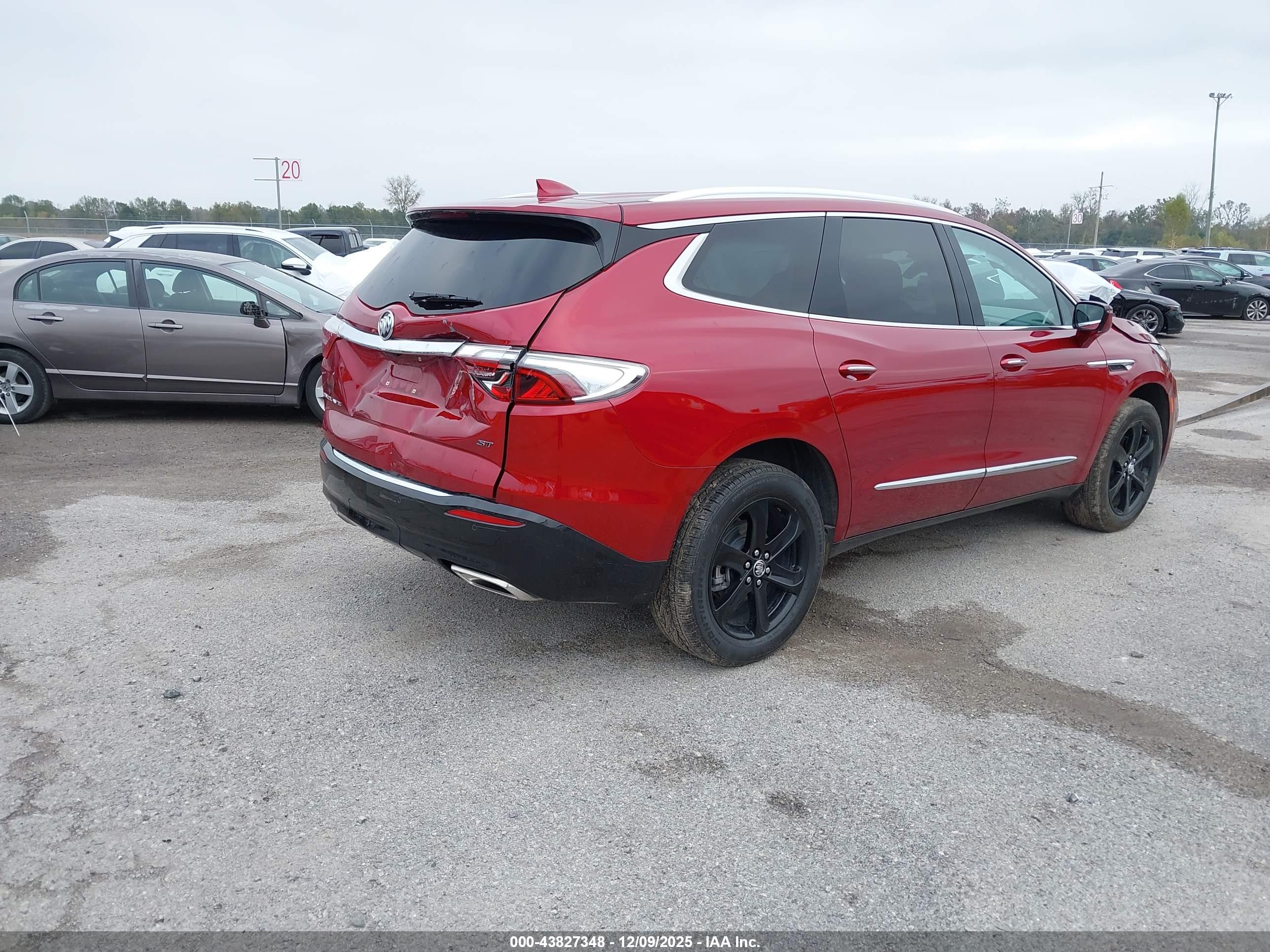 BUICK ENCLAVE image 4