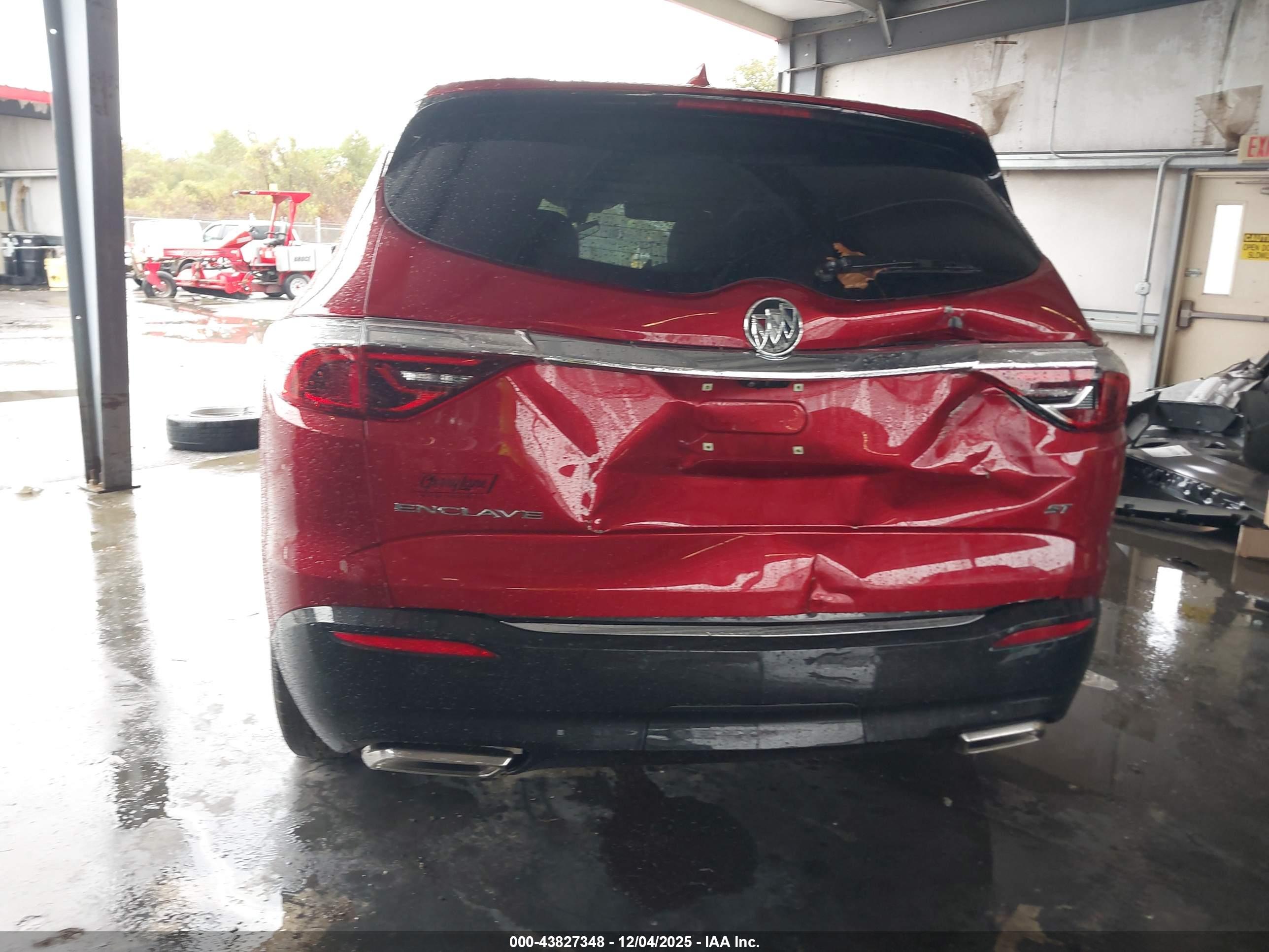 BUICK ENCLAVE image 6
