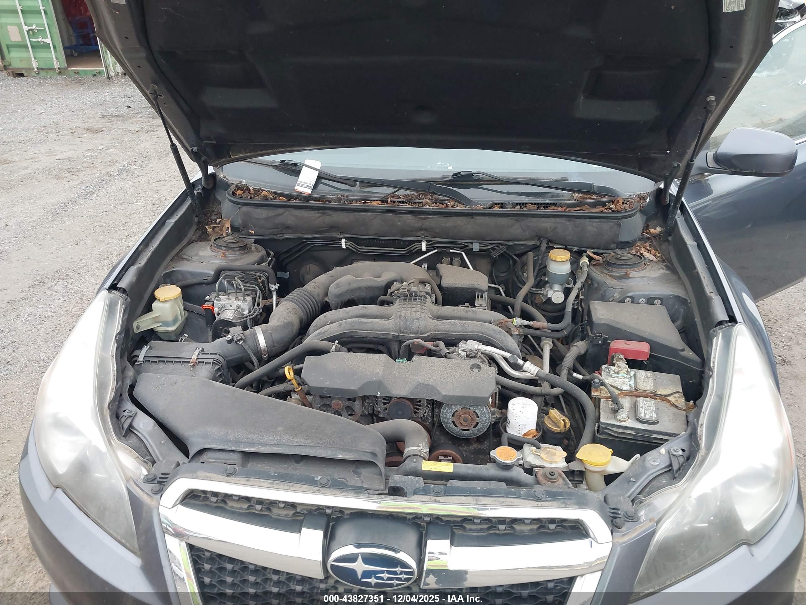 SUBARU LEGACY image 10