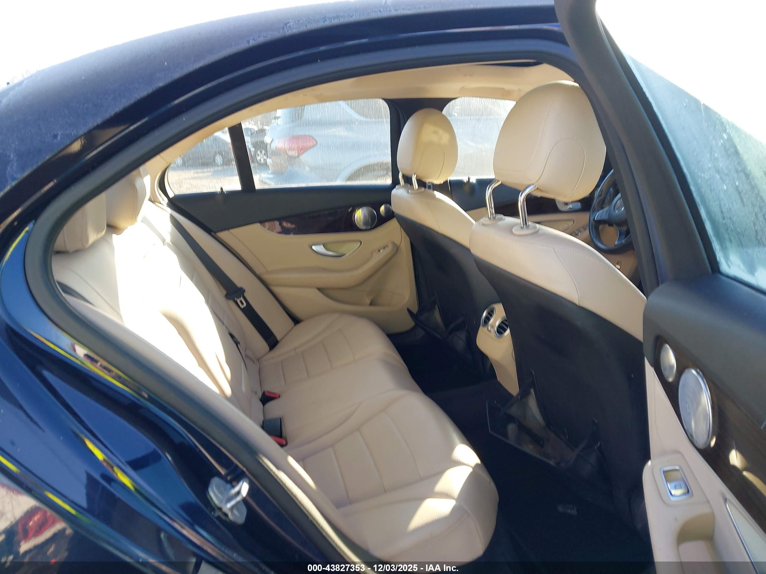 MERCEDES-BENZ C image 8