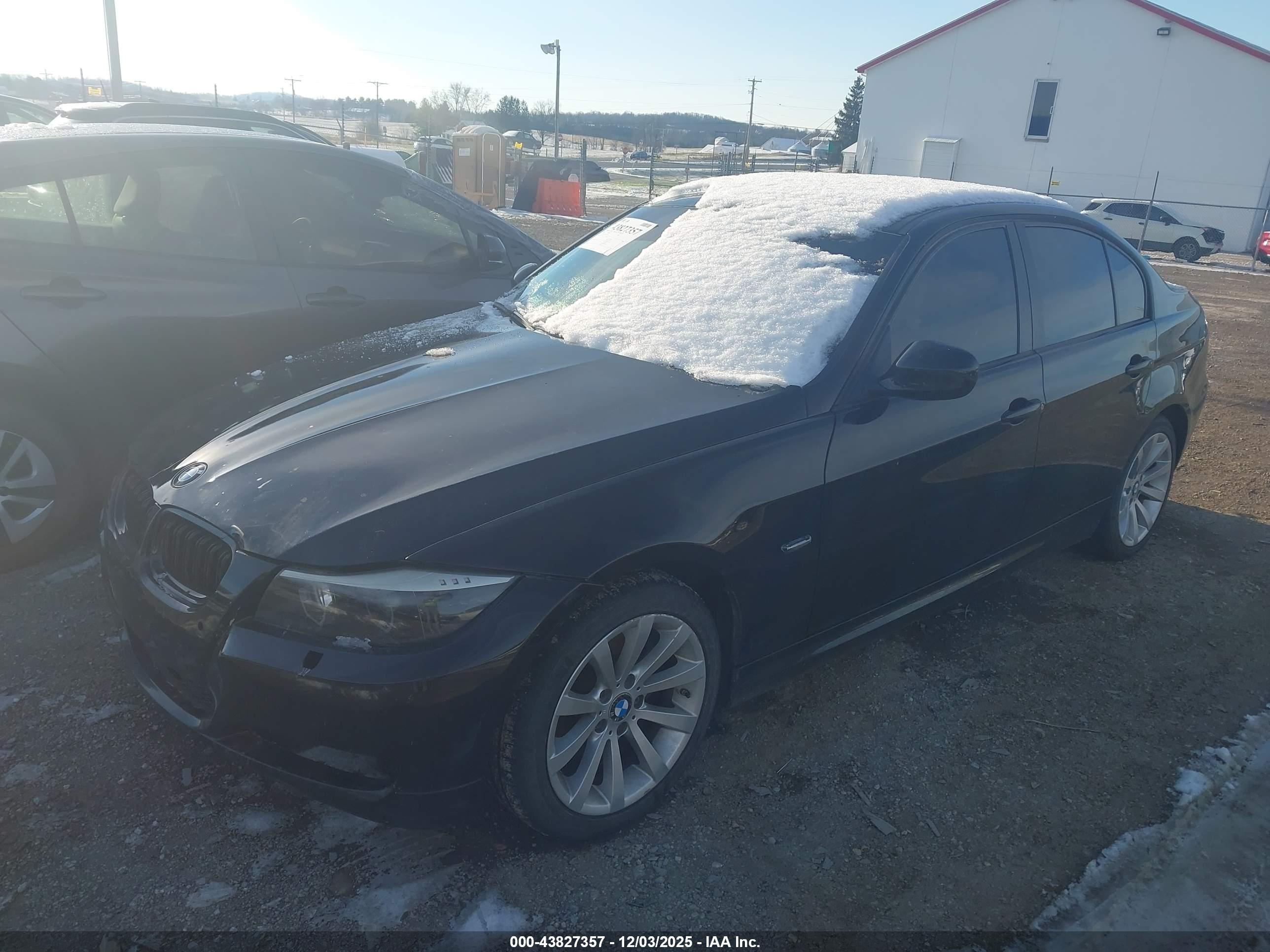 BMW 328I image 2