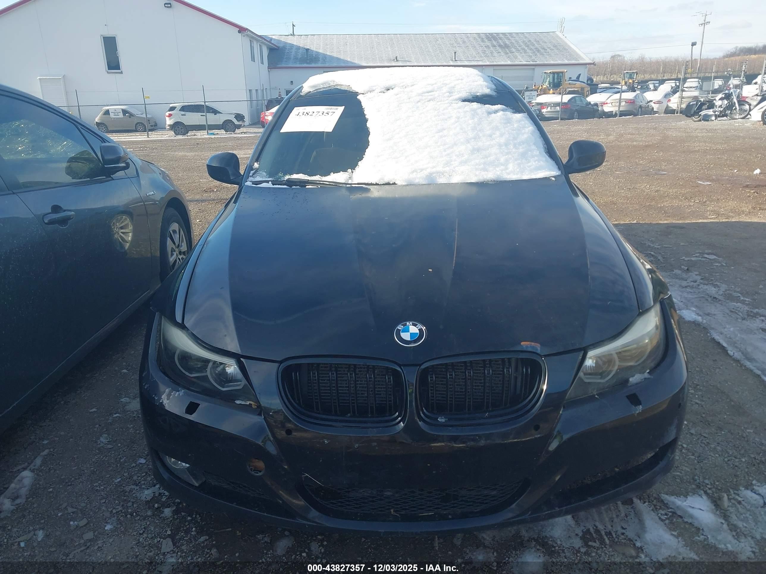 BMW 328I image 6