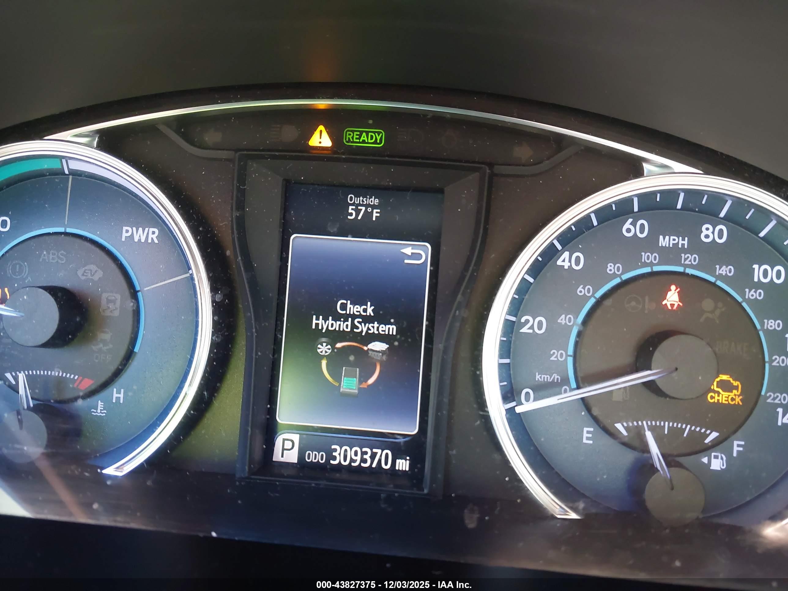 TOYOTA CAMRY image 7