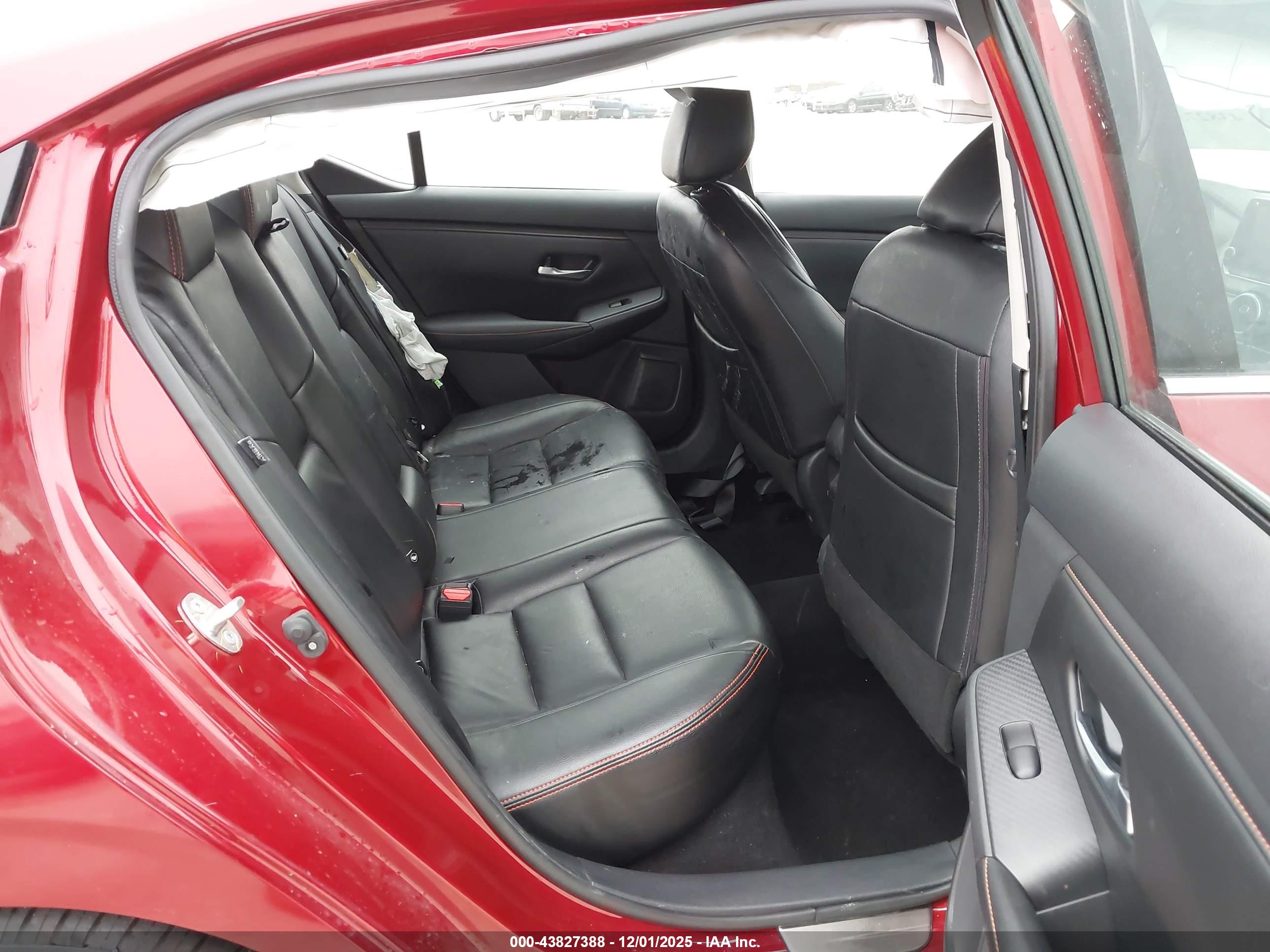 NISSAN SENTRA image 8