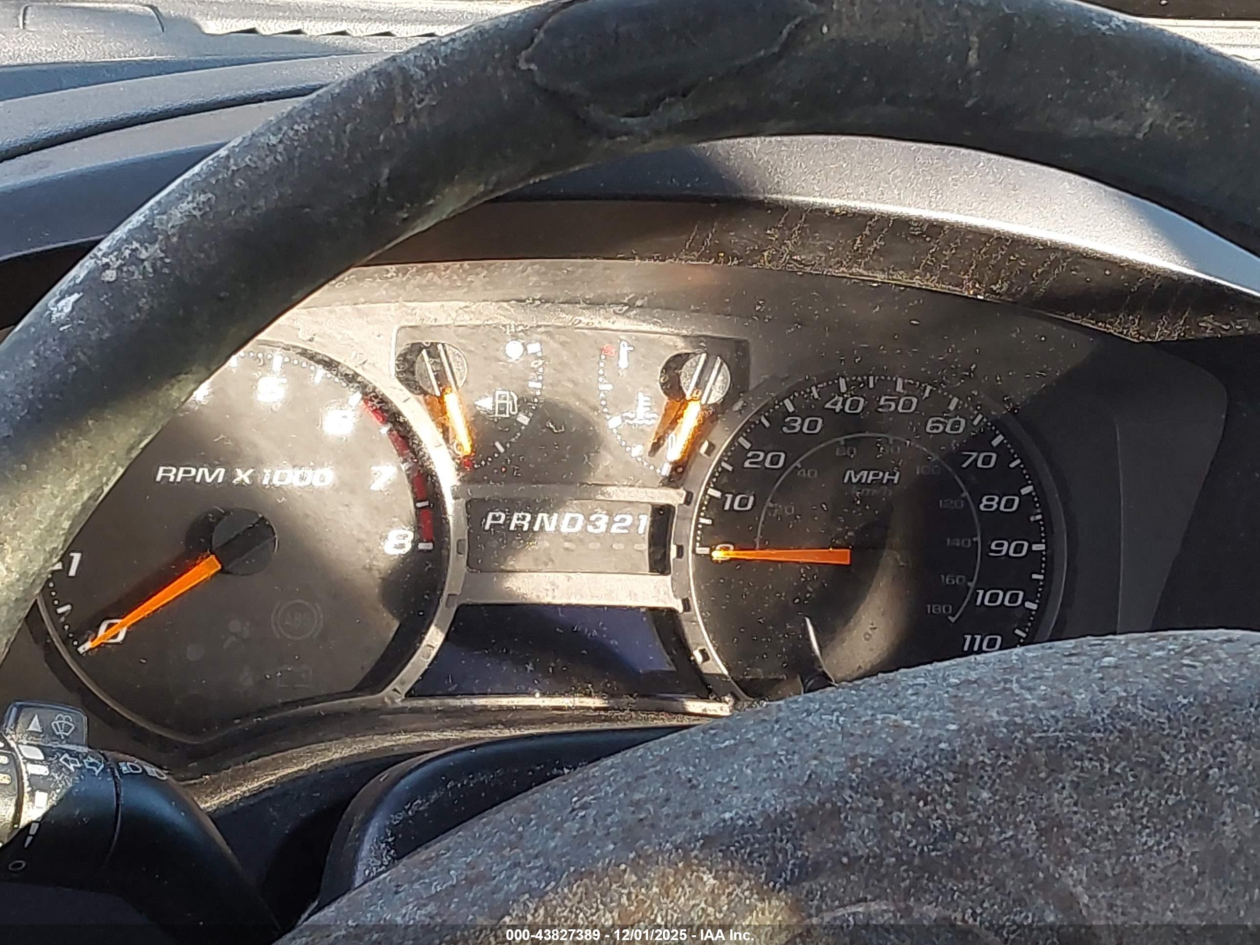 CHEVROLET COLORADO image 7