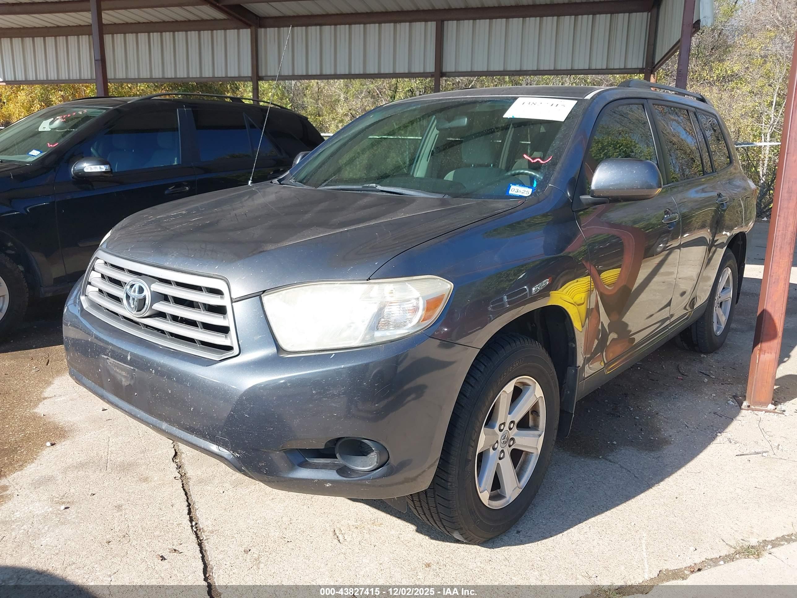 TOYOTA HIGHLANDER image 2