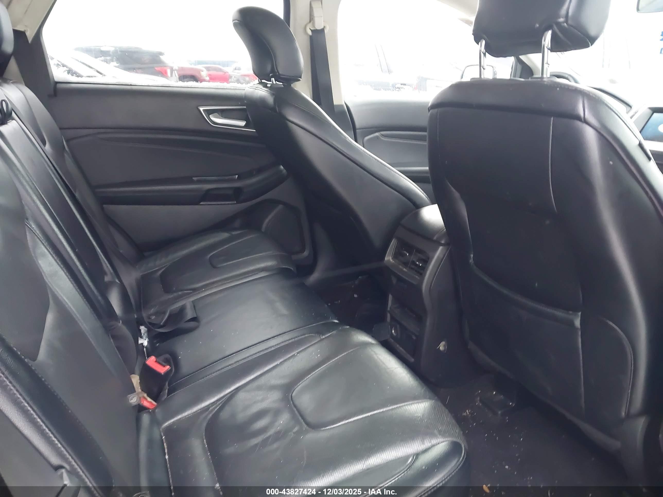 FORD EDGE image 8