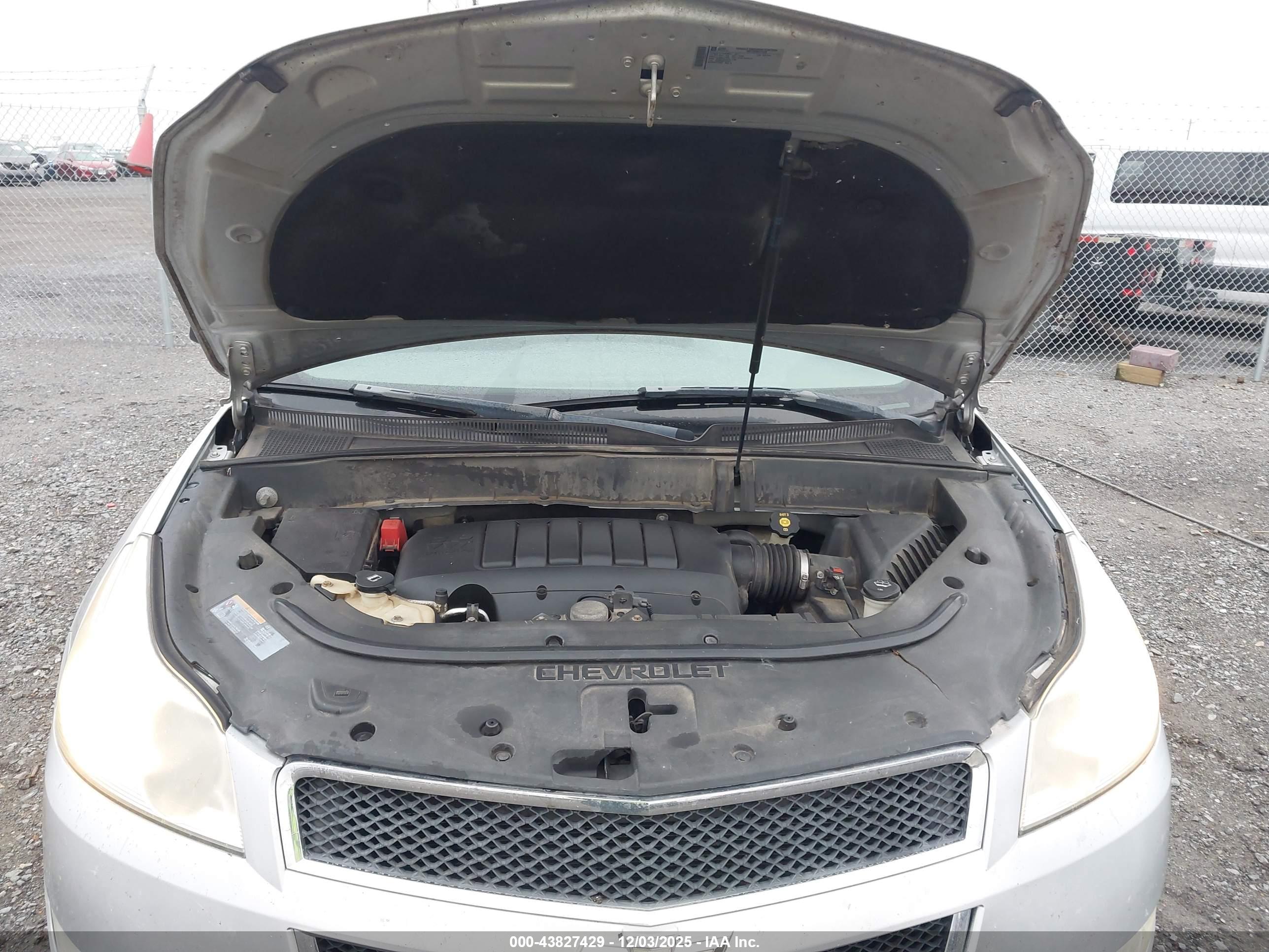 CHEVROLET TRAVERSE image 10