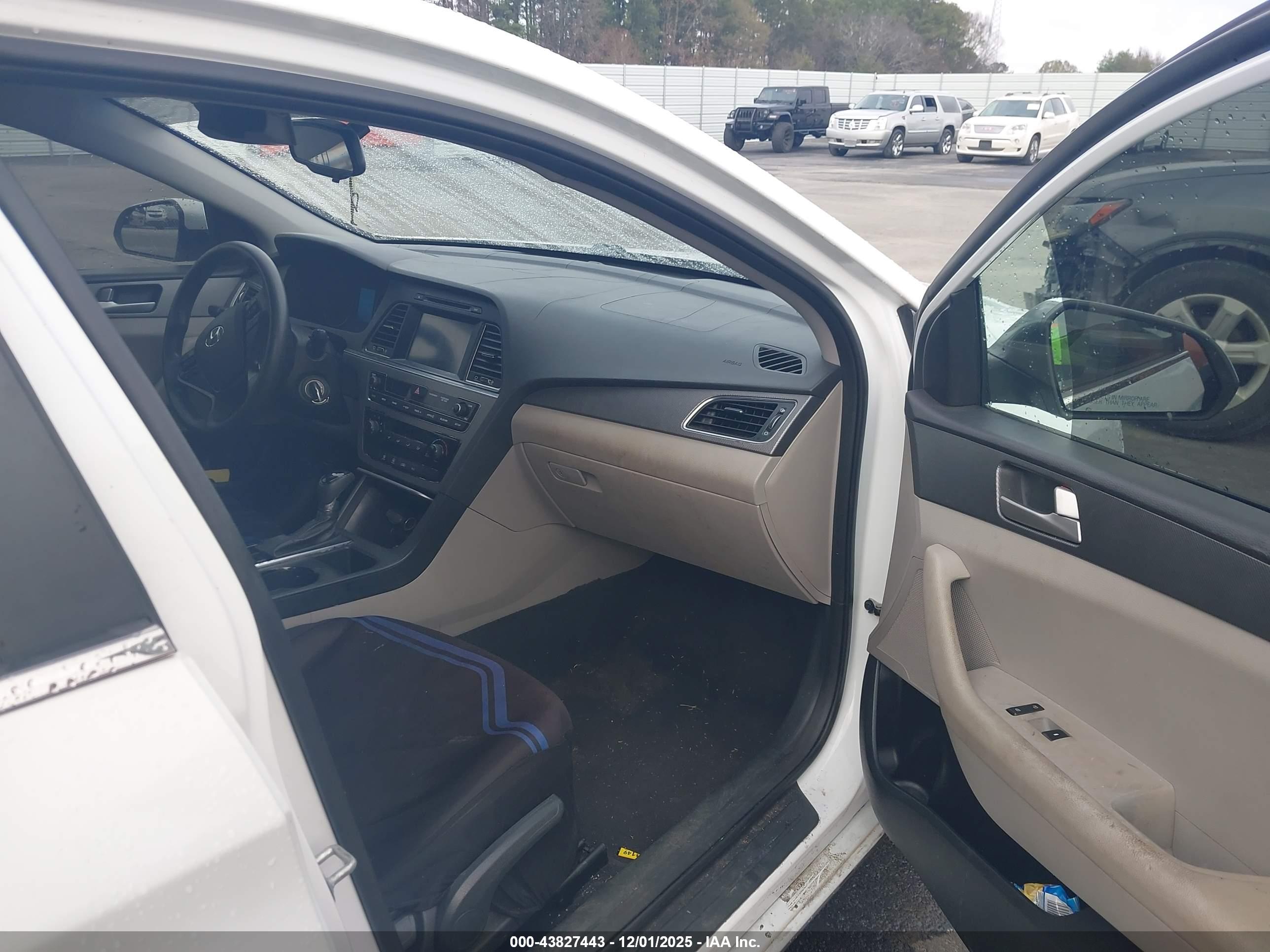 HYUNDAI SONATA image 5